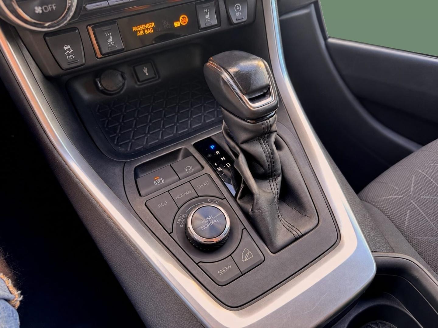 TOYOTA RAV4 2020