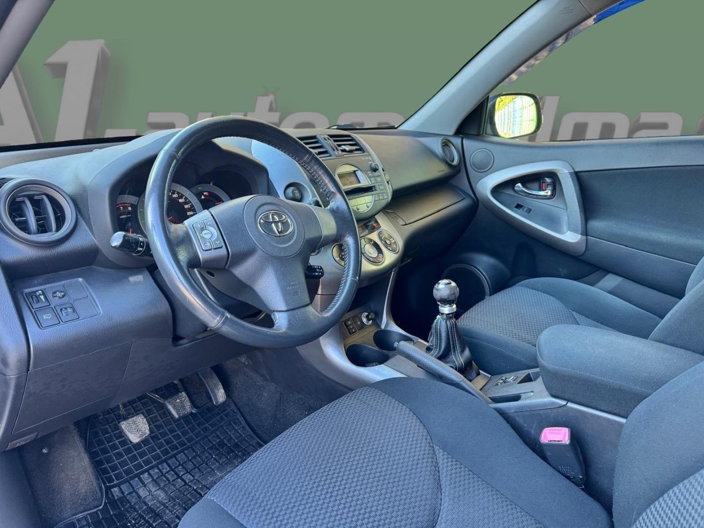 TOYOTA RAV4 2007