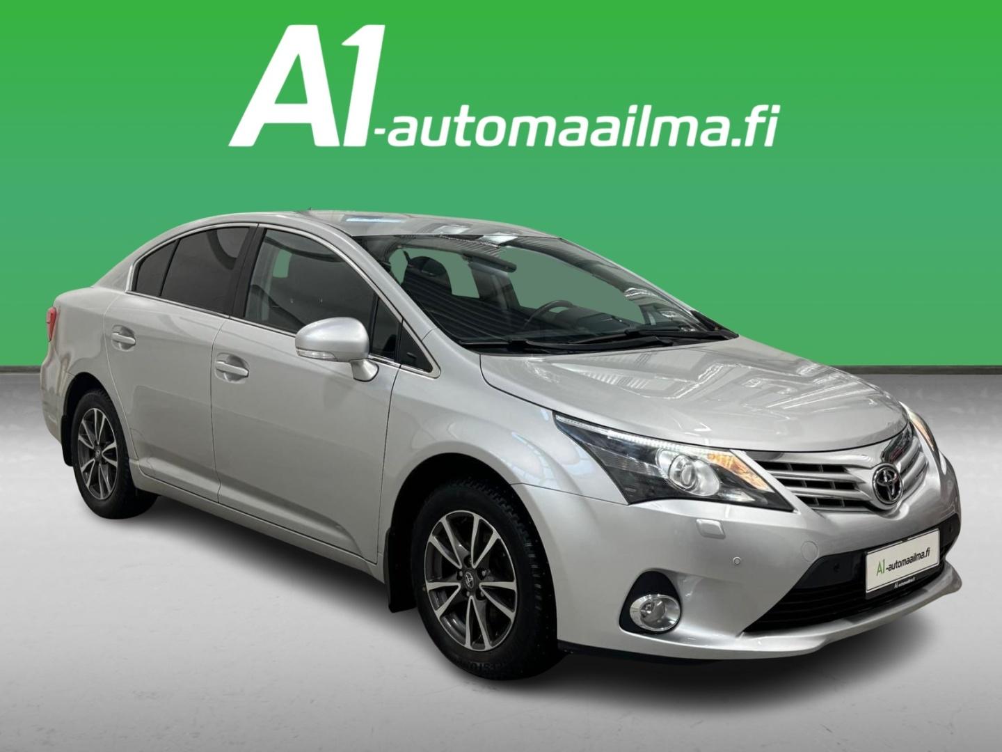 TOYOTA Avensis 2015