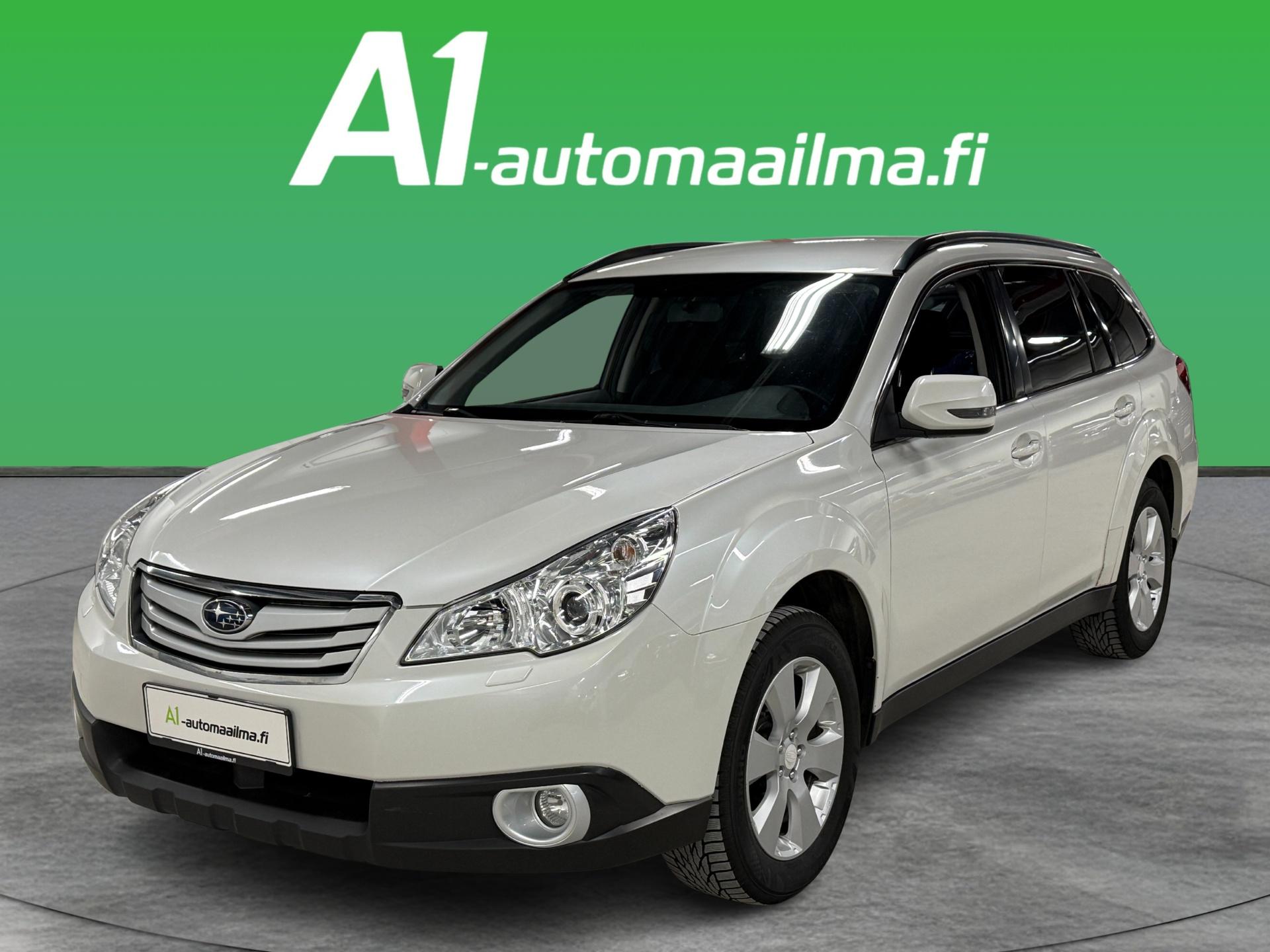 SUBARU Outback 2011