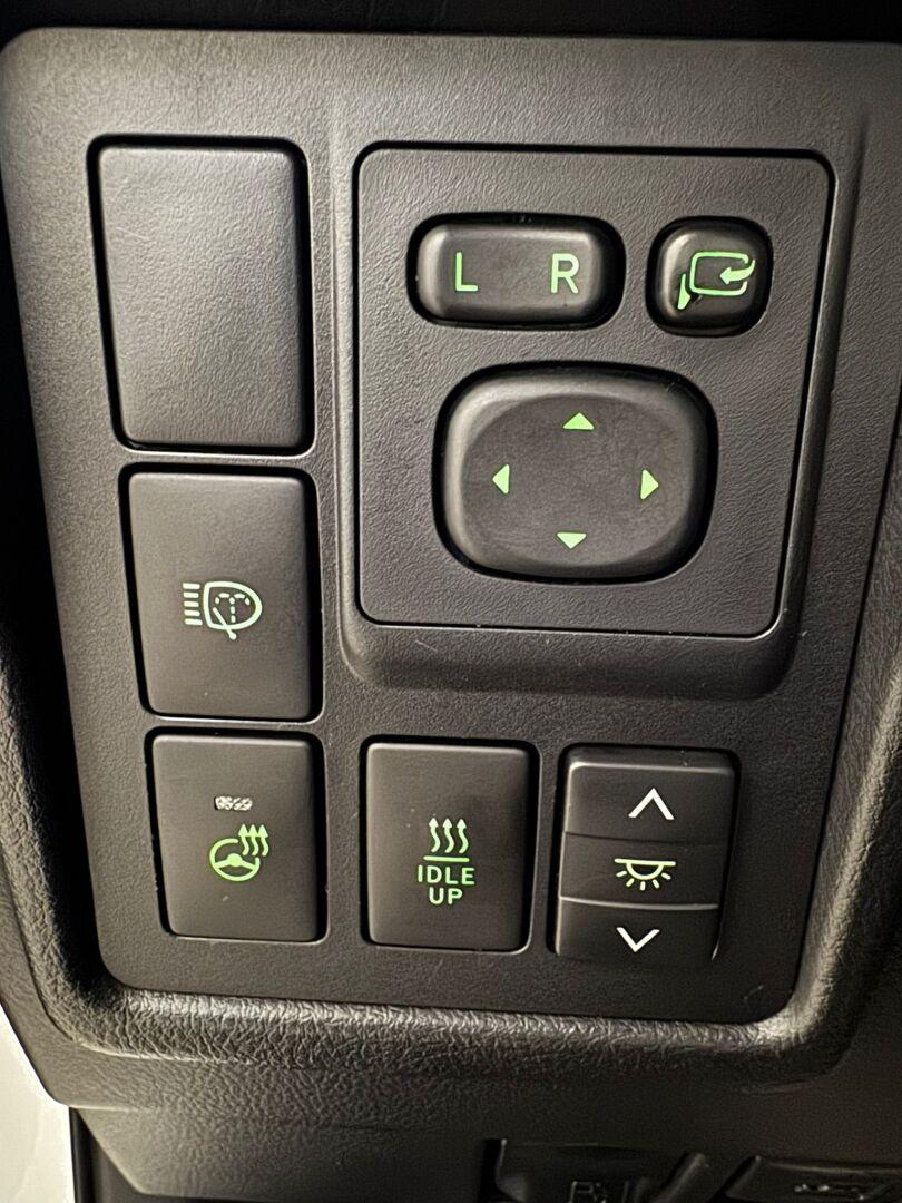 TOYOTA Land Cruiser 2016