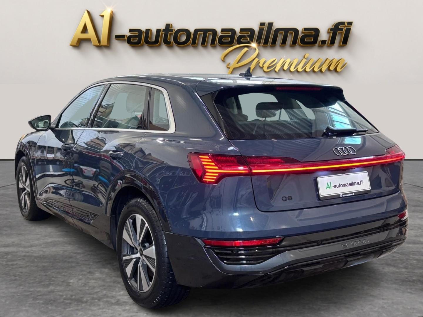 AUDI Q8 e-tron 2024