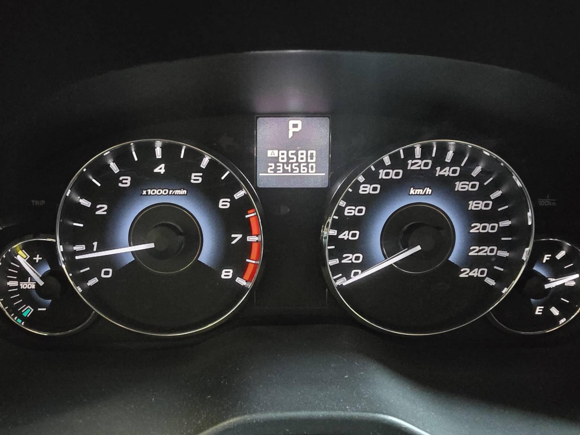 SUBARU Outback 2011