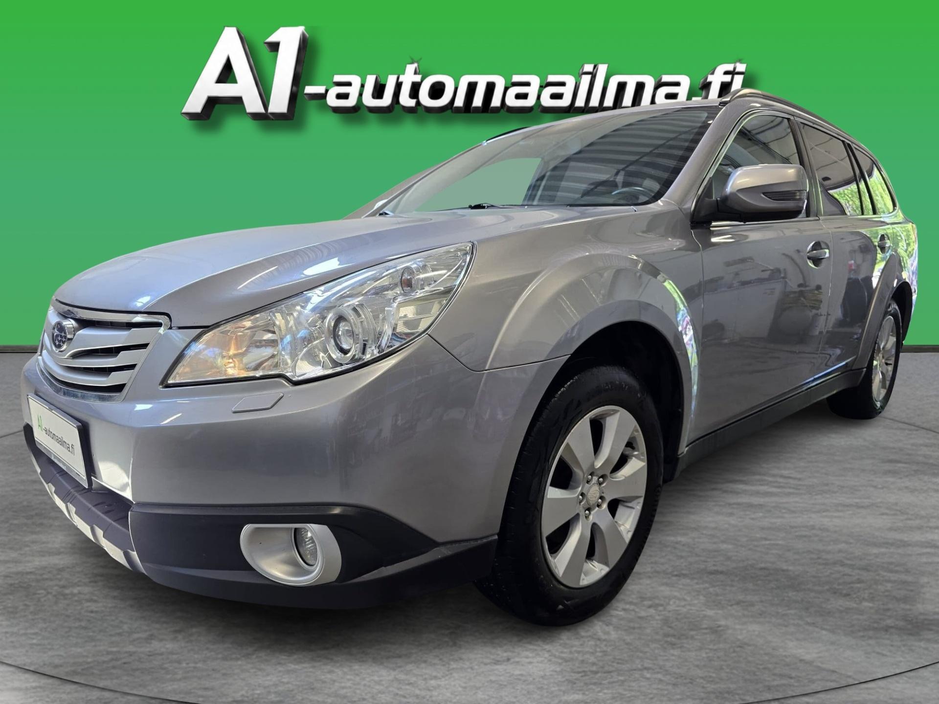 SUBARU Outback 2011