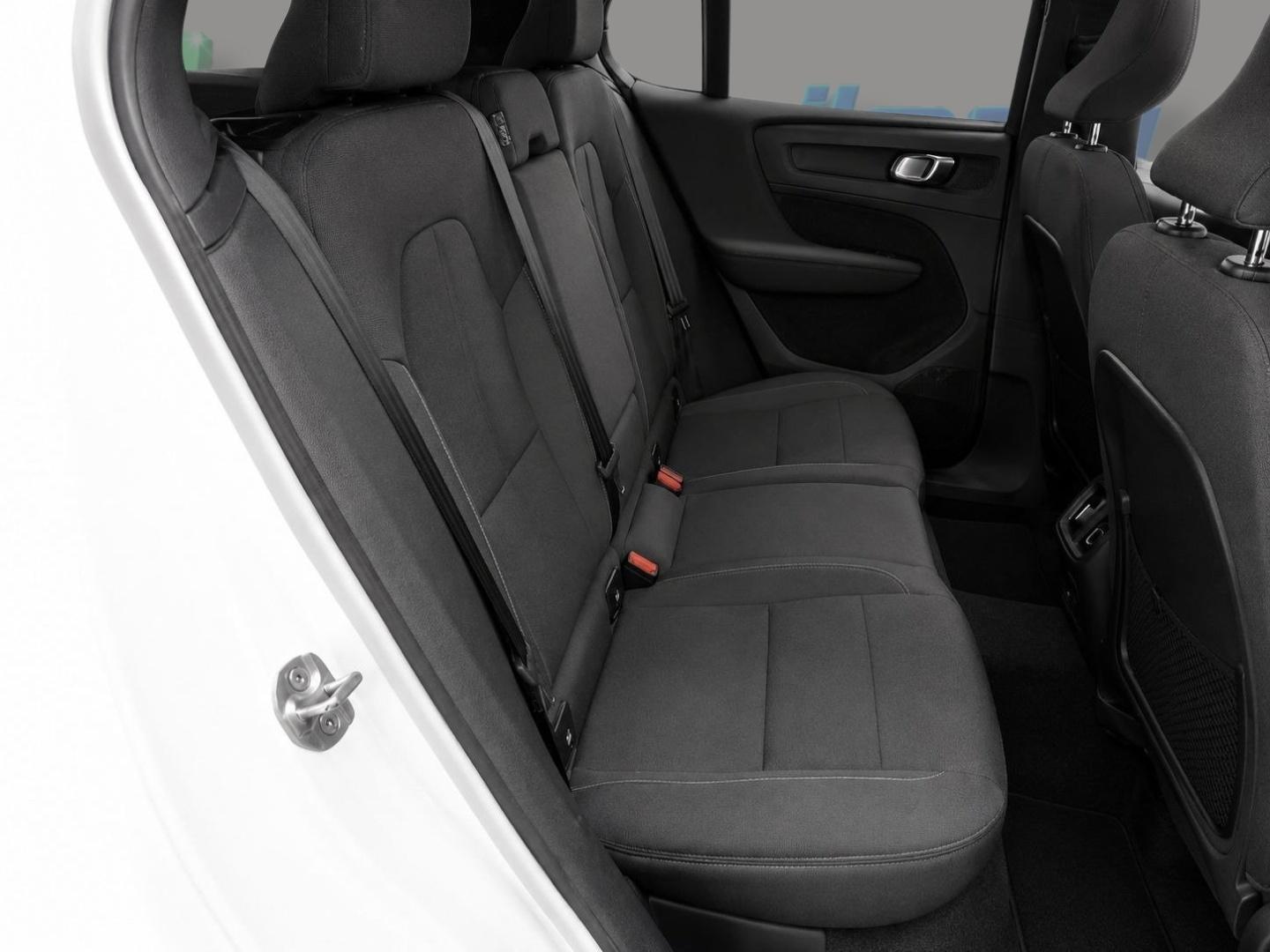 VOLVO C40 2023