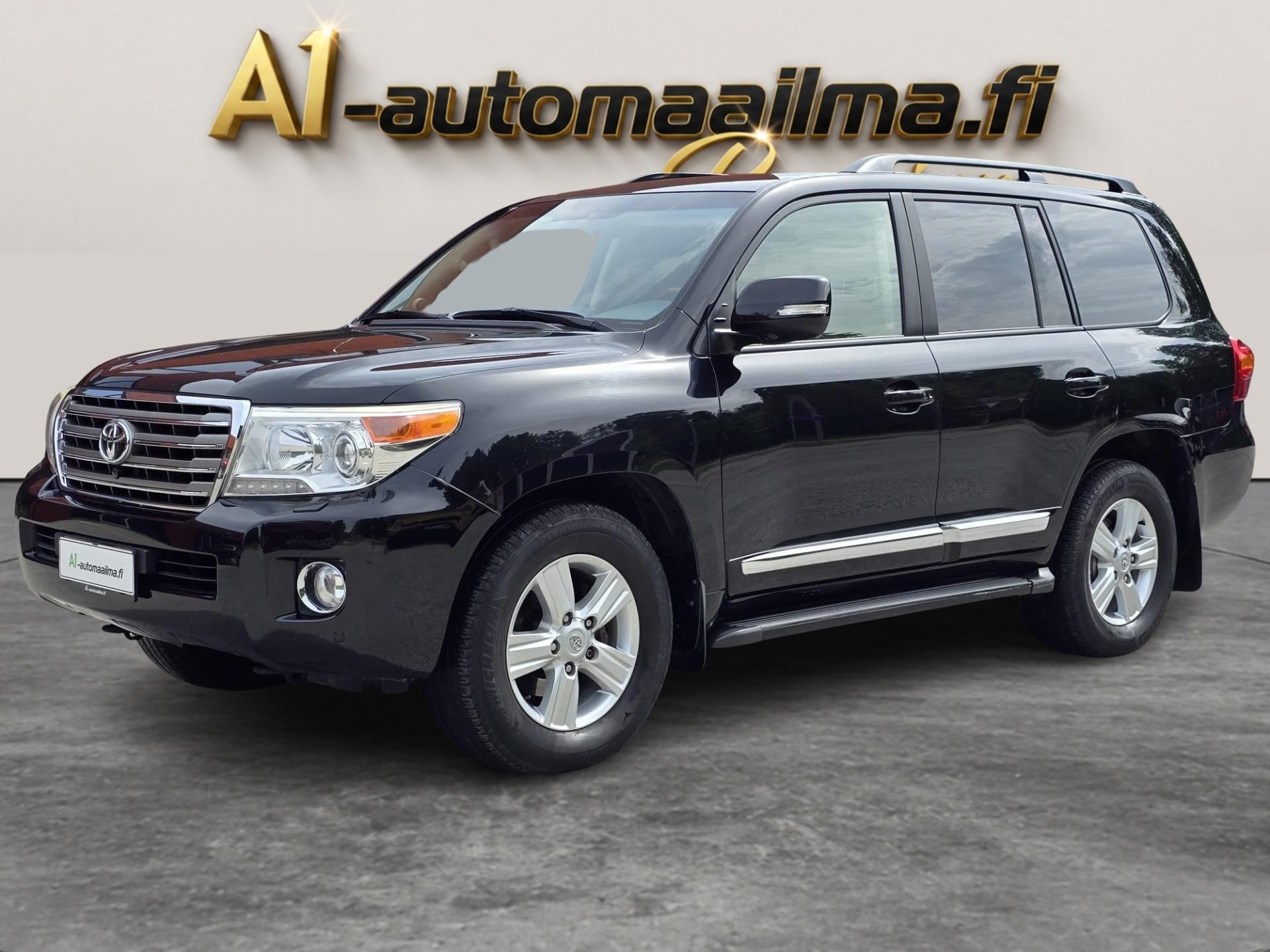 TOYOTA Land Cruiser 2014