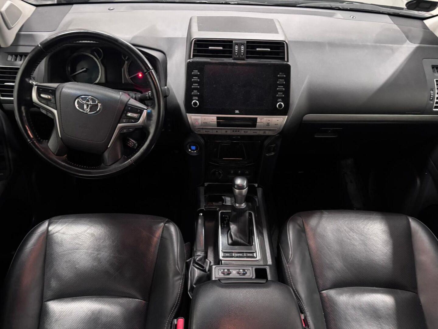 TOYOTA Land Cruiser 2021