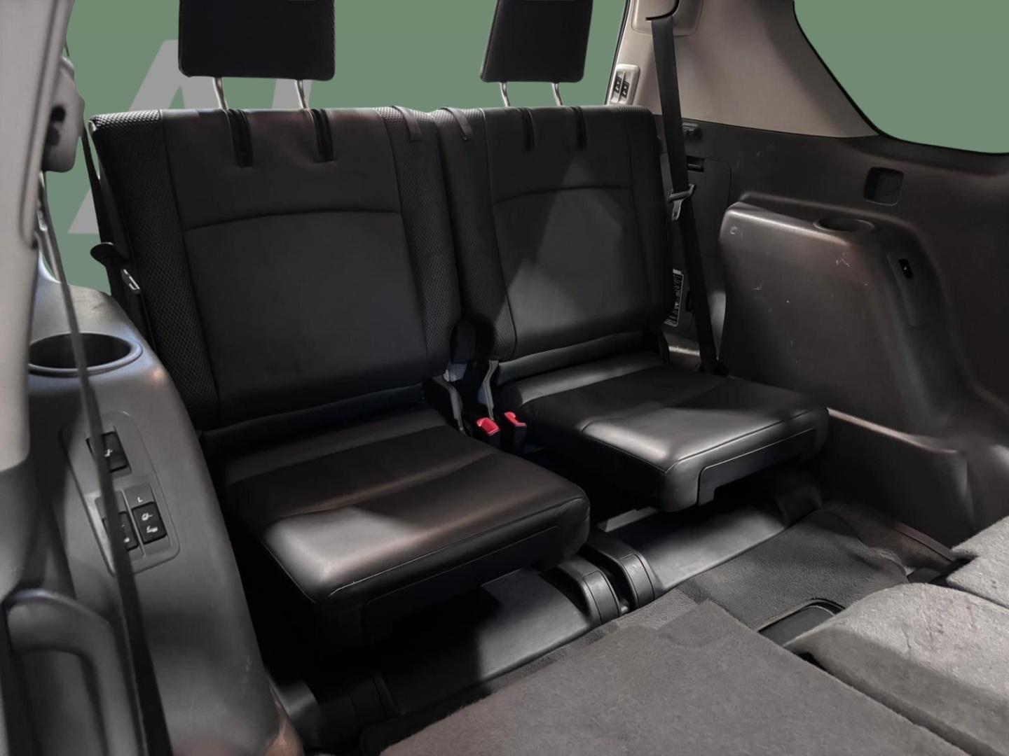 TOYOTA Land Cruiser 2012