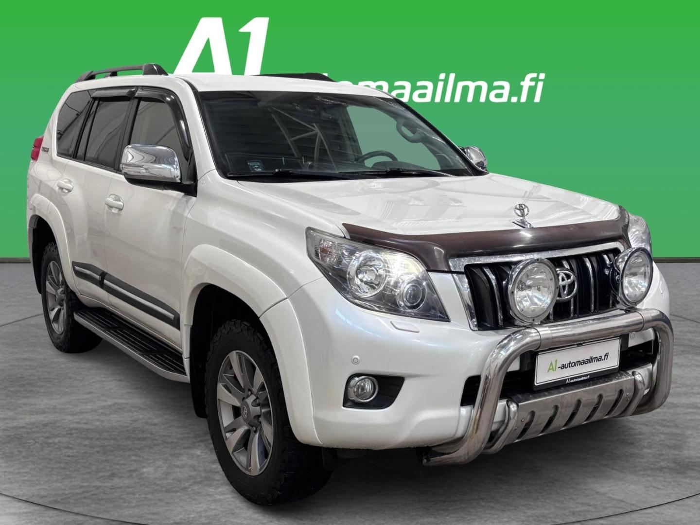 TOYOTA Land Cruiser 2012