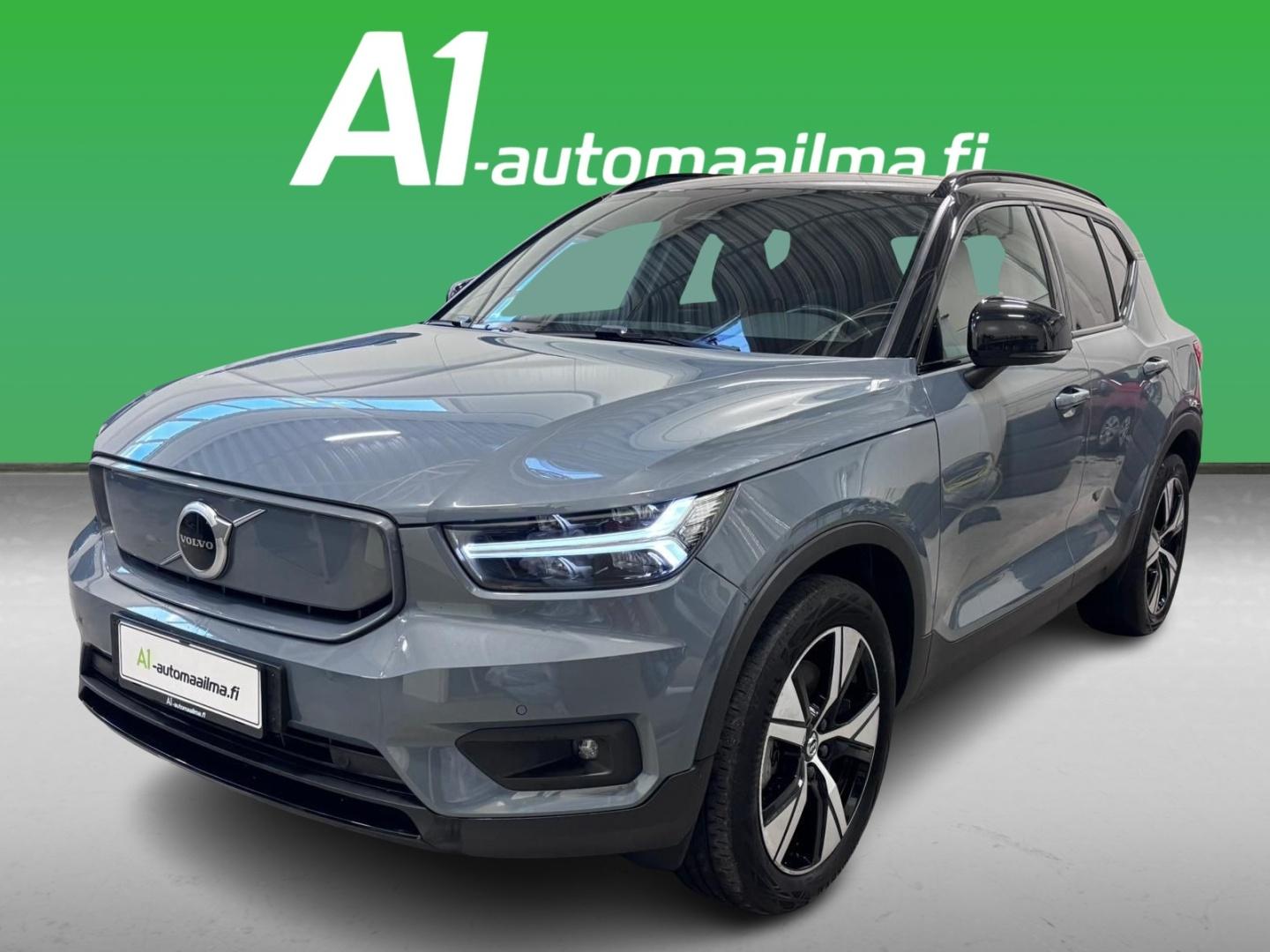 VOLVO XC40 2022