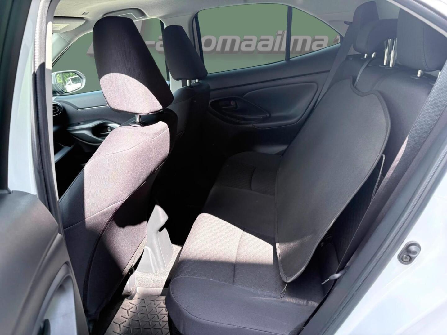 TOYOTA Yaris Cross 2023