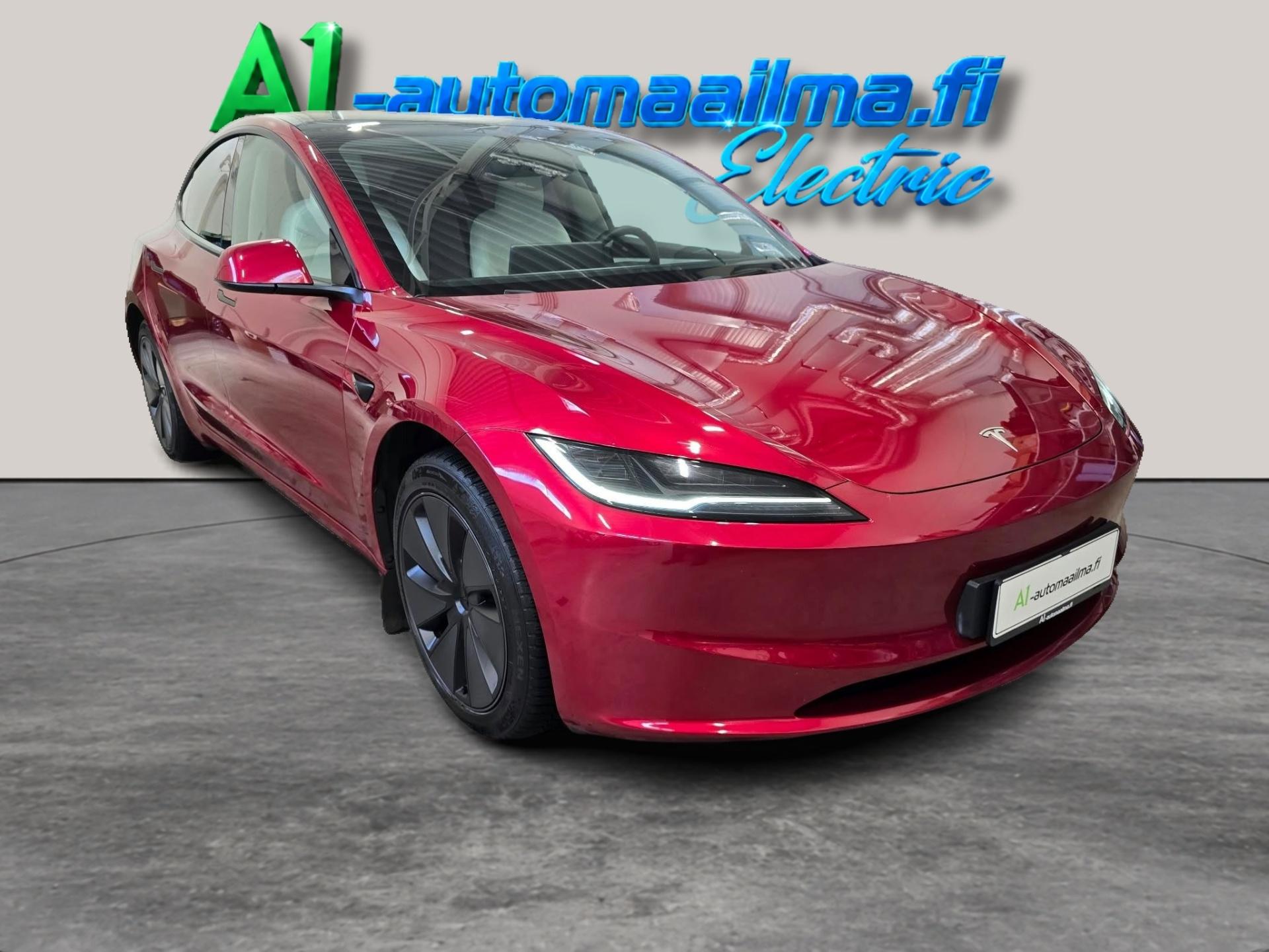 TESLA Model 3 1