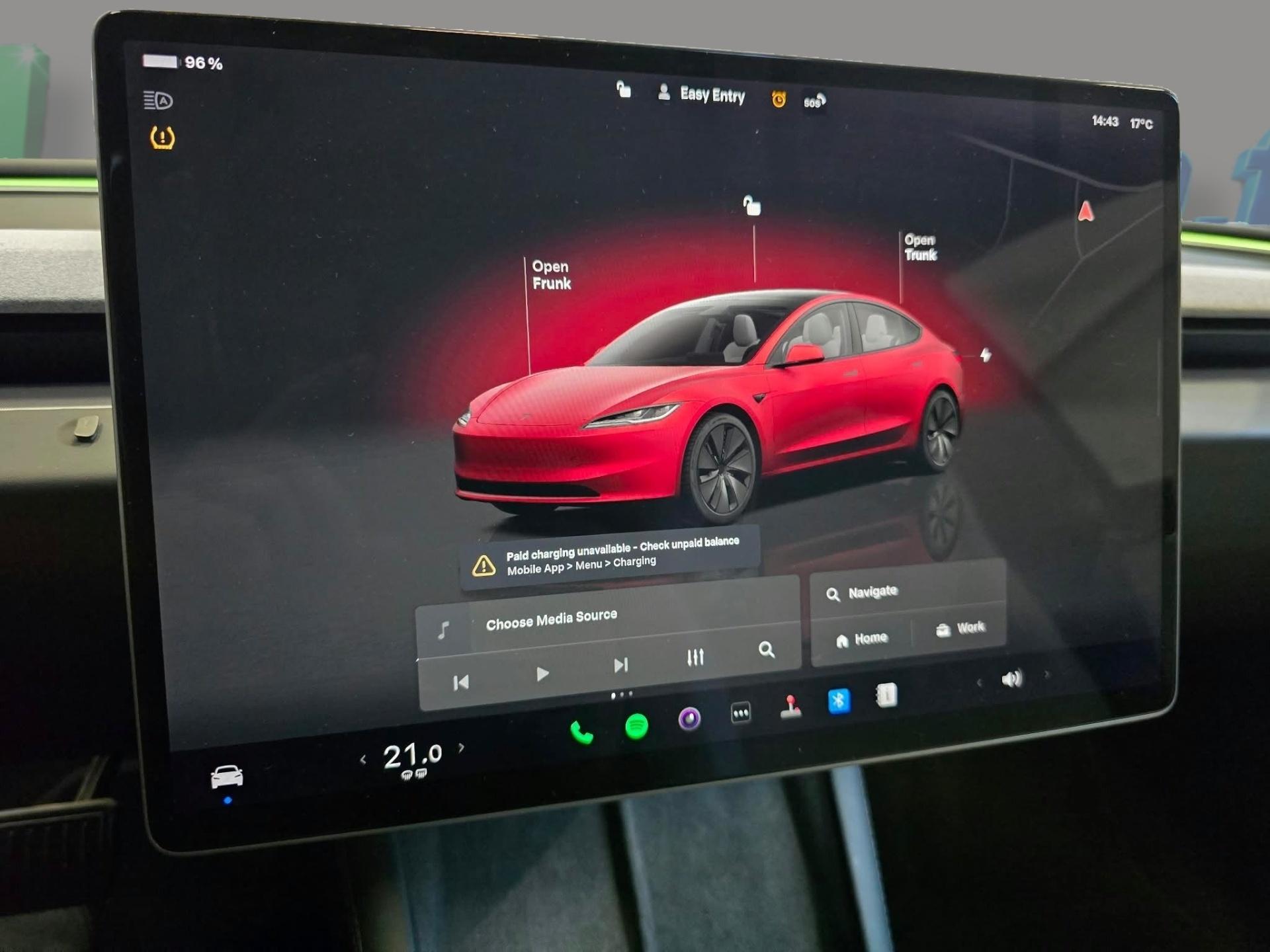 TESLA Model 3 14