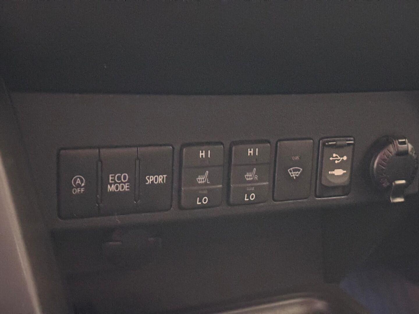 TOYOTA RAV4 2017