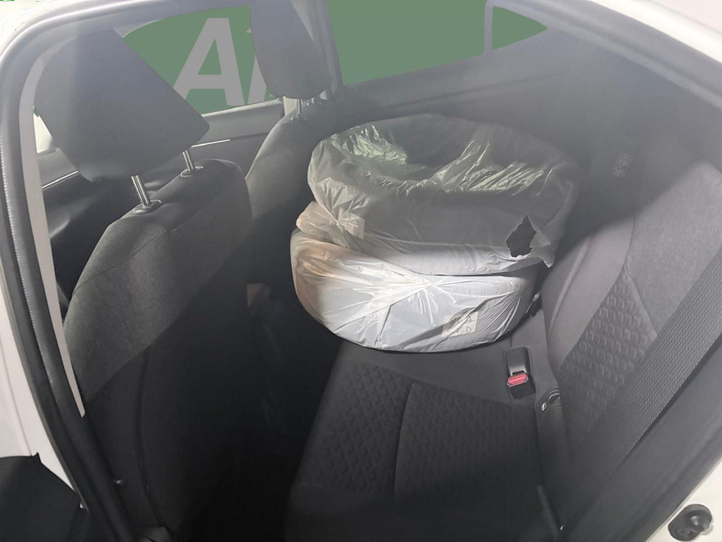 TOYOTA Yaris Cross 2024