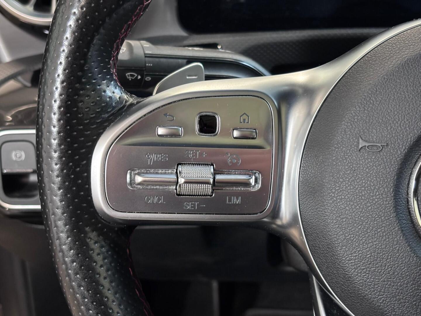 MERCEDES-BENZ A 2020