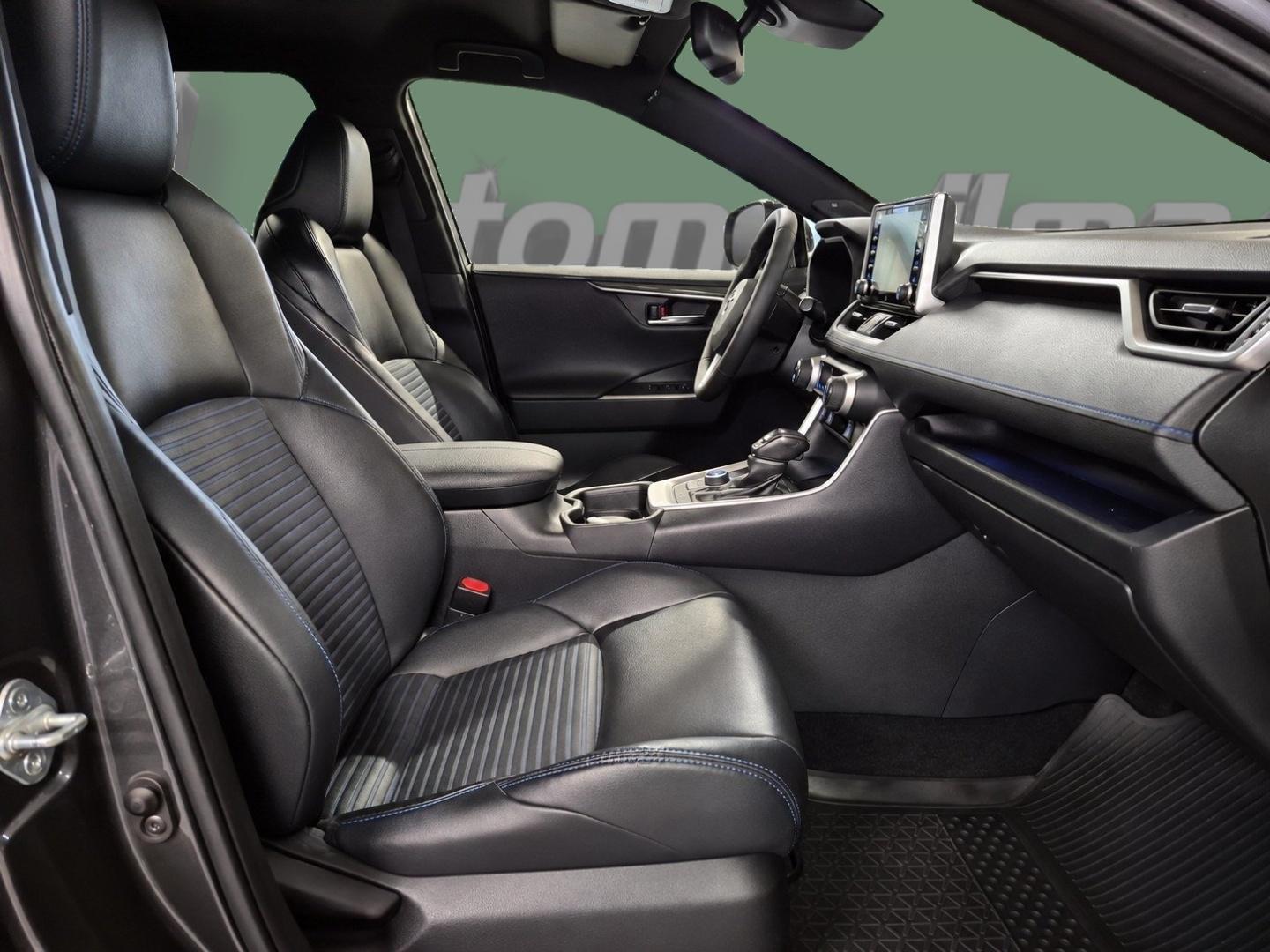 TOYOTA RAV4 2019