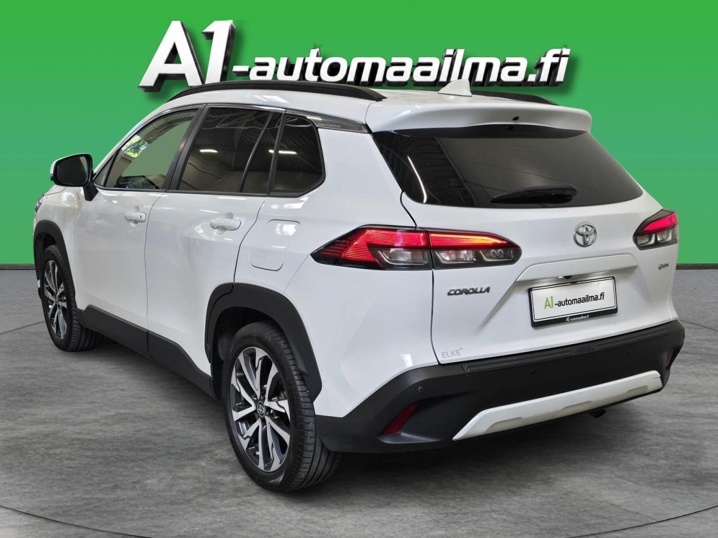TOYOTA Corolla Cross 2024