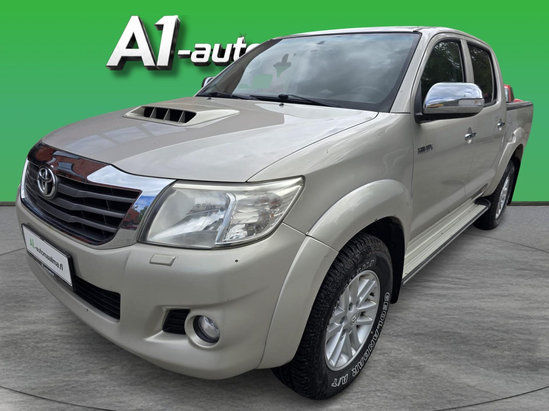 TOYOTA Hilux 2013