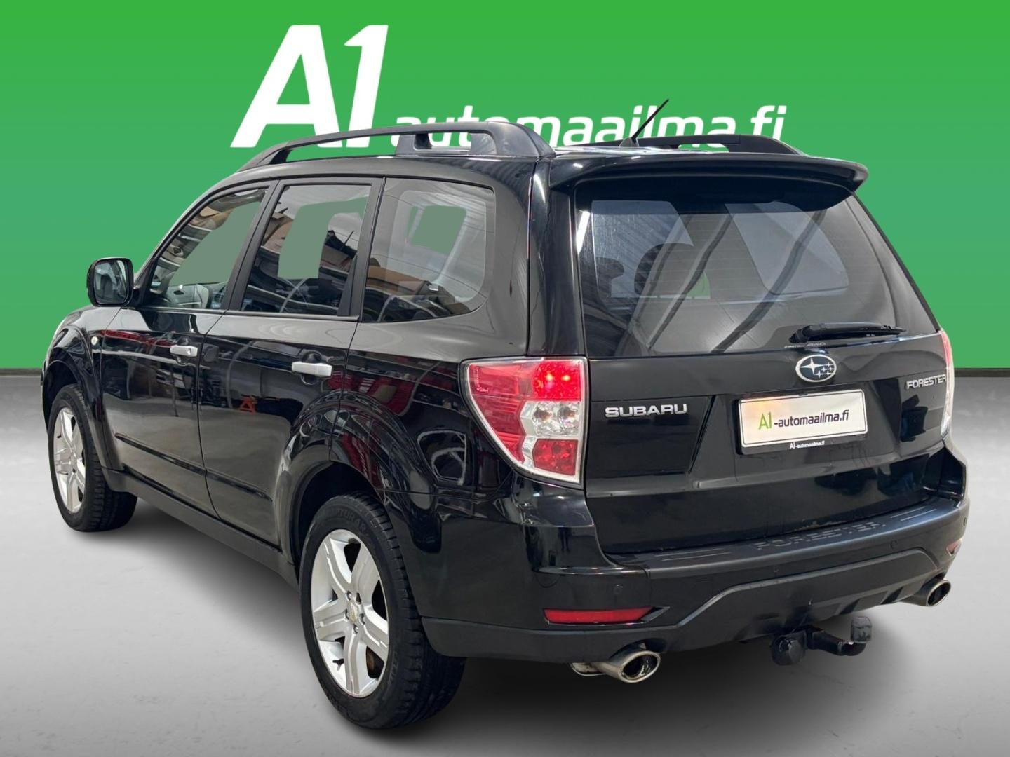 SUBARU Forester 2010