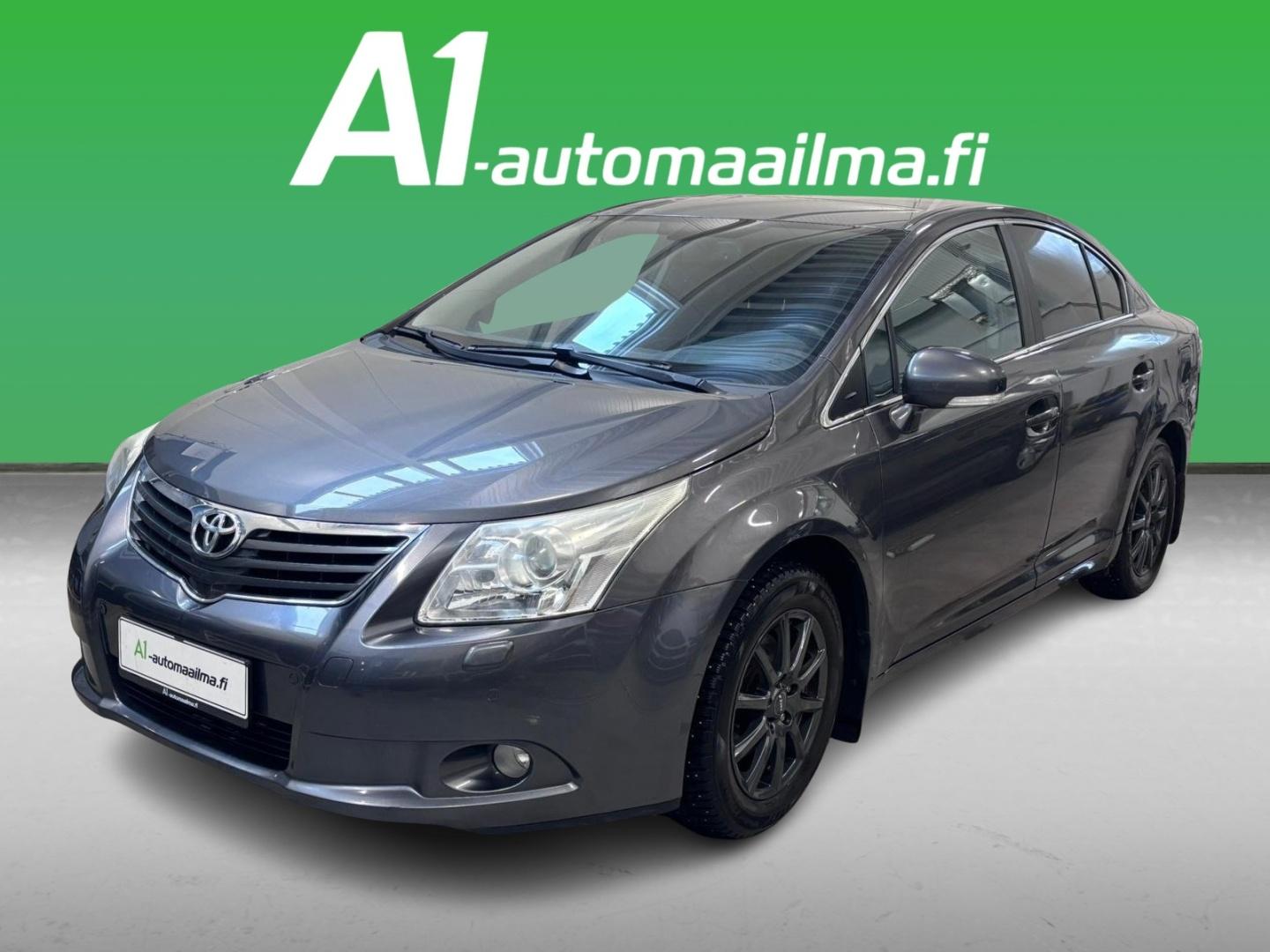 TOYOTA Avensis 2012
