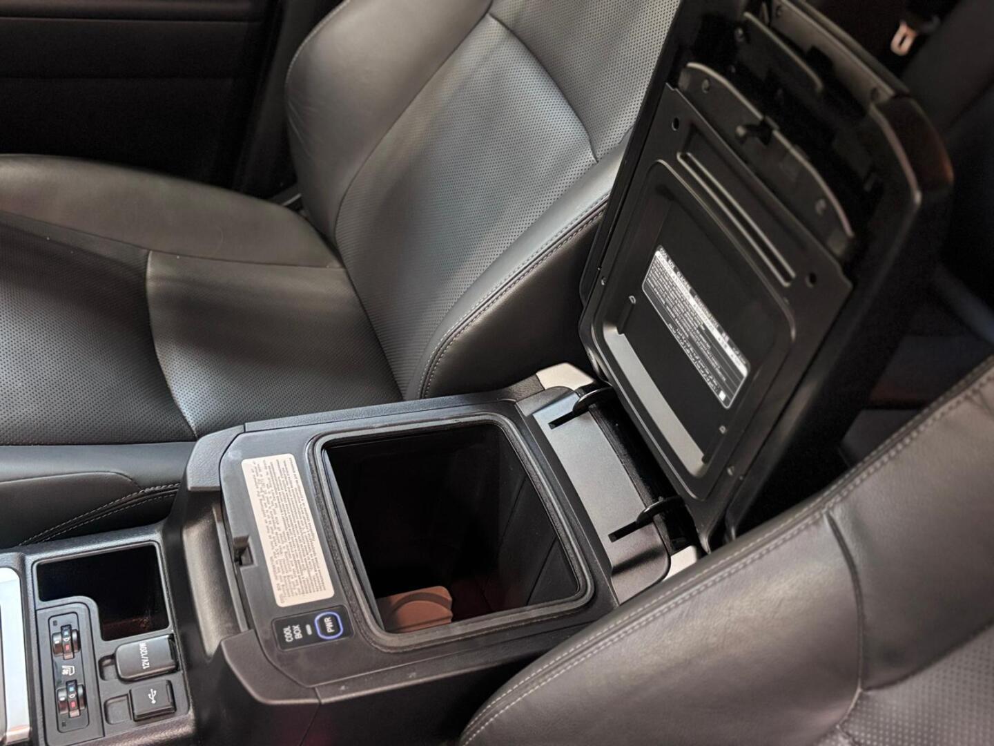 TOYOTA Land Cruiser 2022