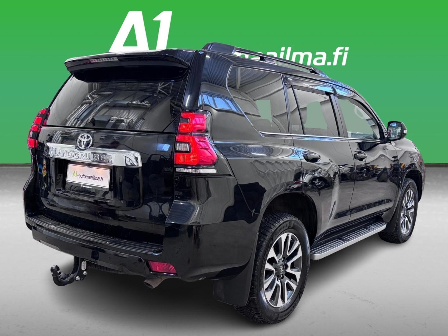 TOYOTA Land Cruiser 2022