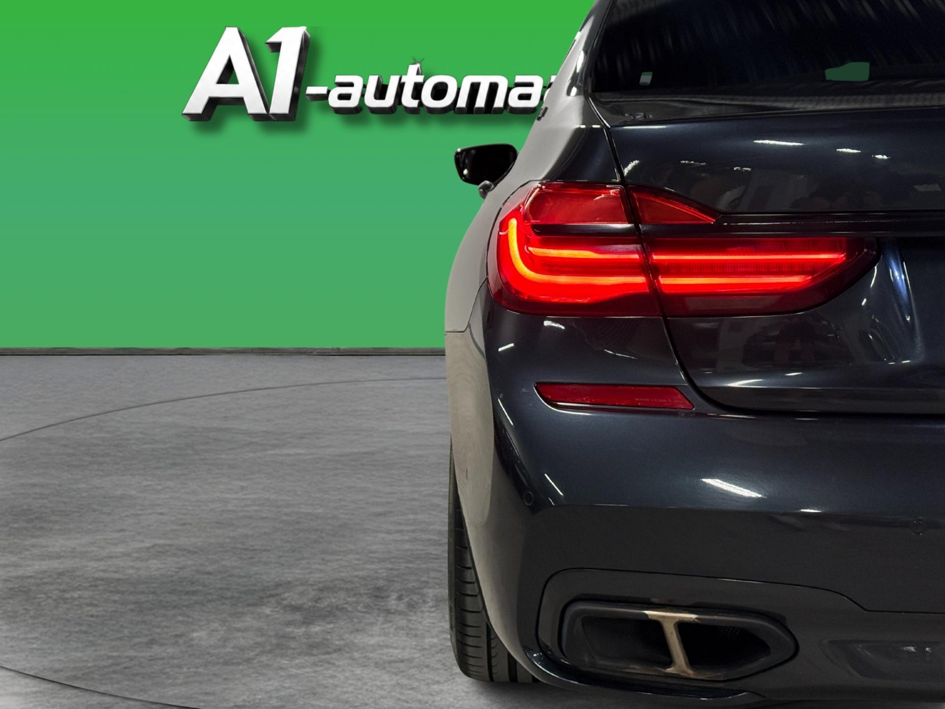 BMW 740 2017