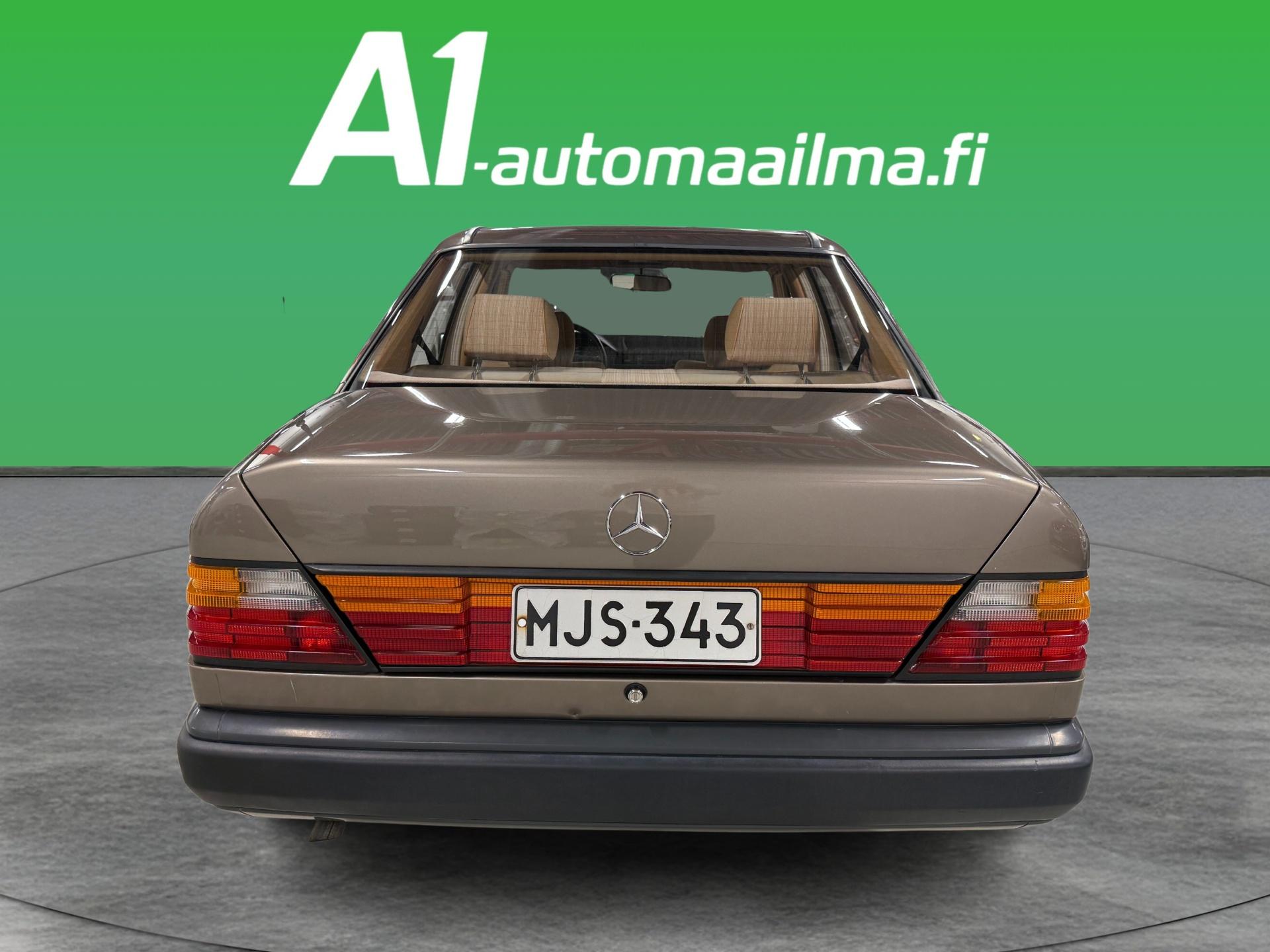 MERCEDES-BENZ 200 1989