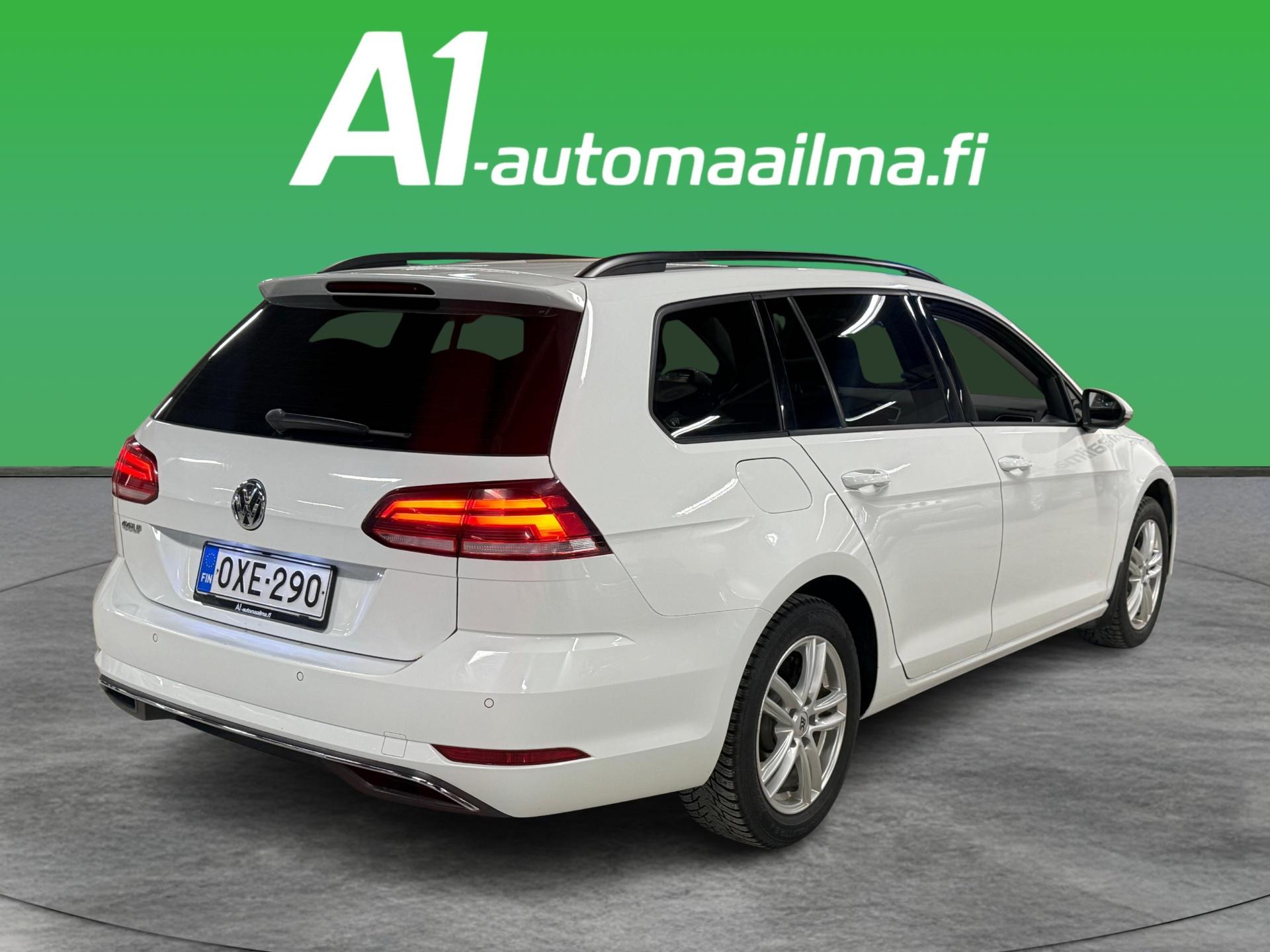 VOLKSWAGEN Golf 2018