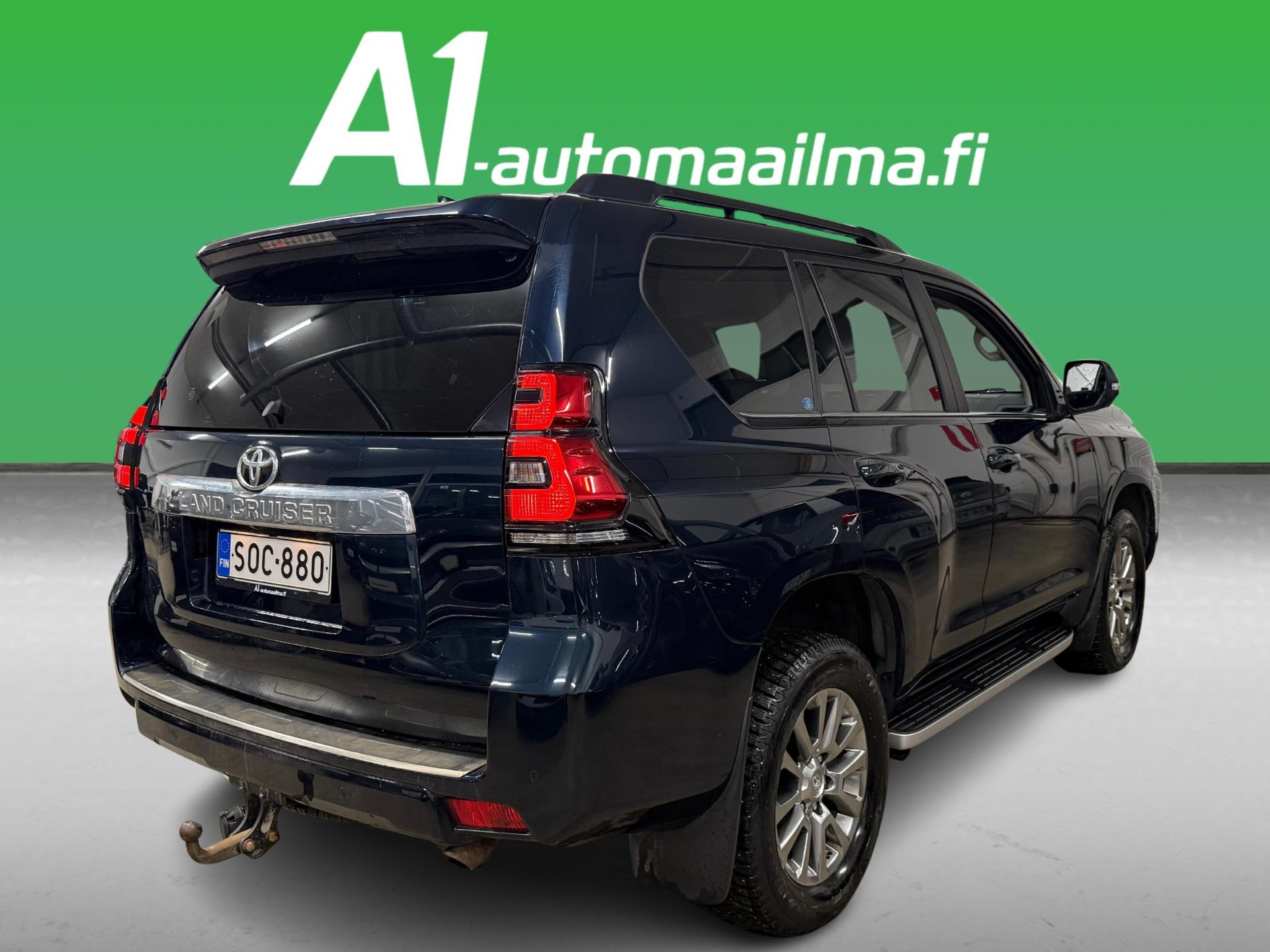 TOYOTA Land Cruiser 2018