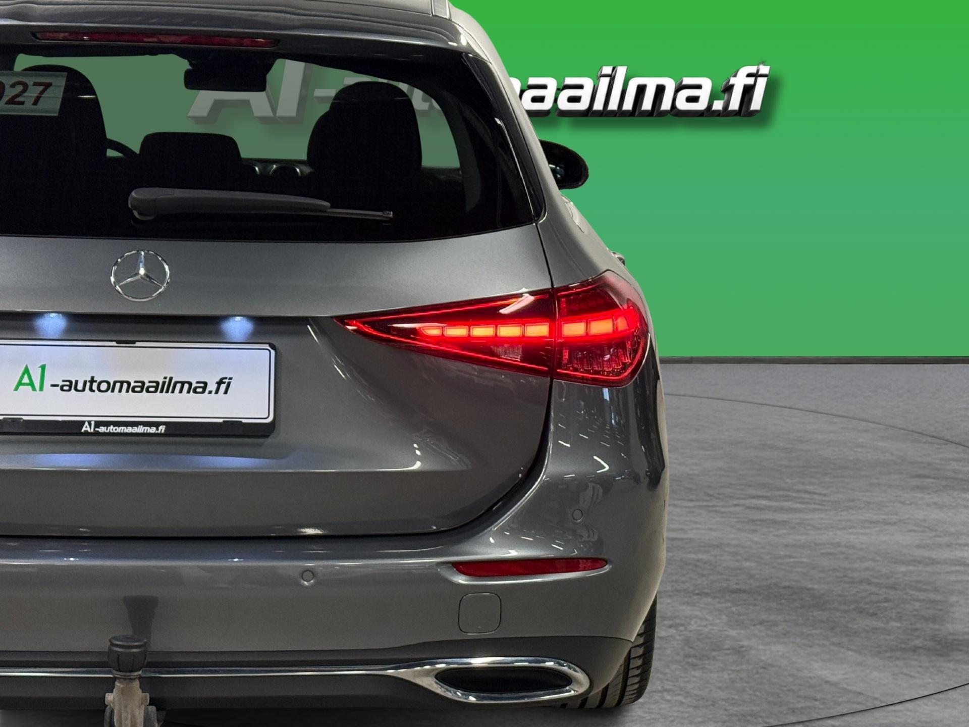 MERCEDES-BENZ C 2022