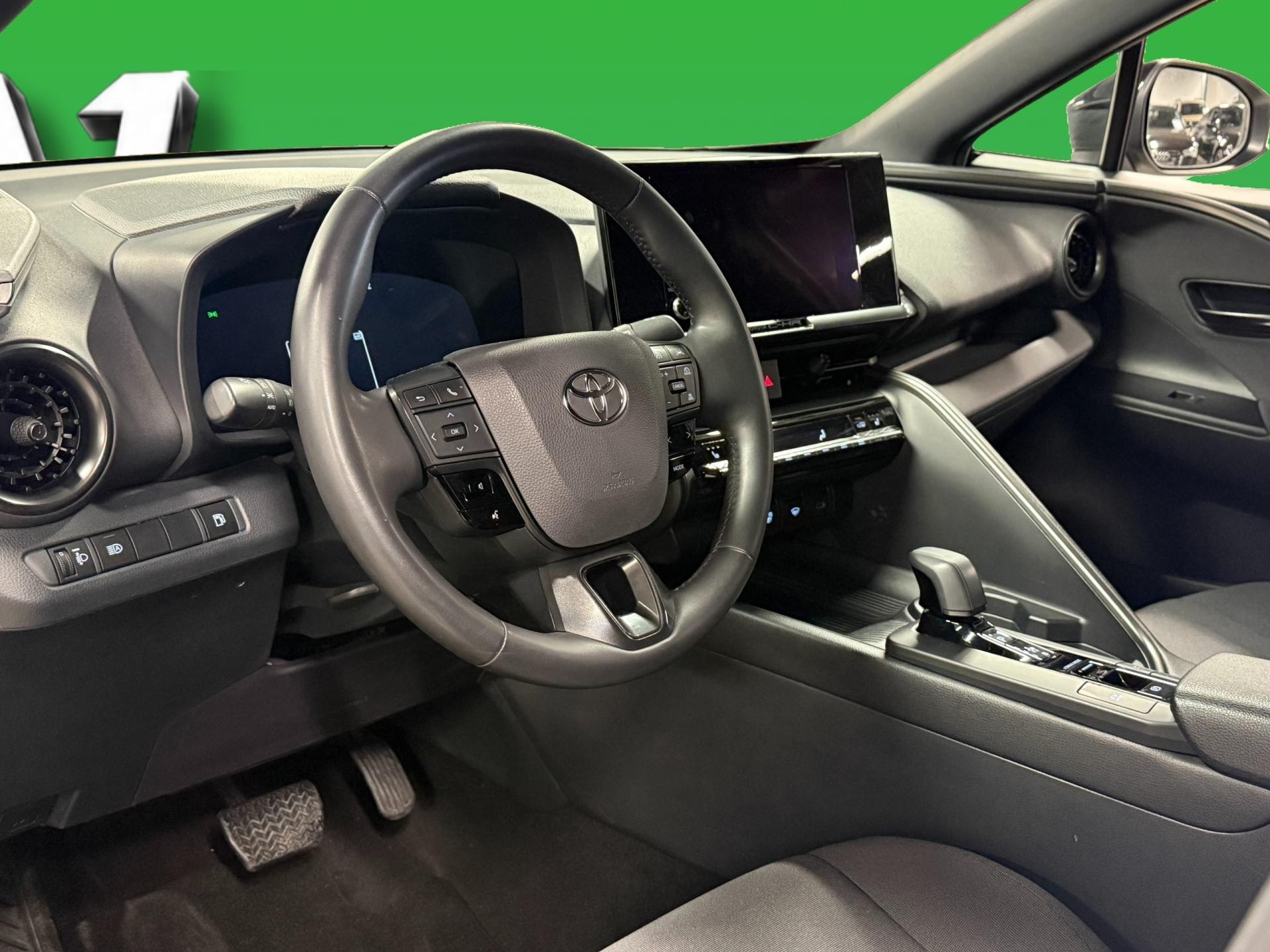 TOYOTA C-HR 2025