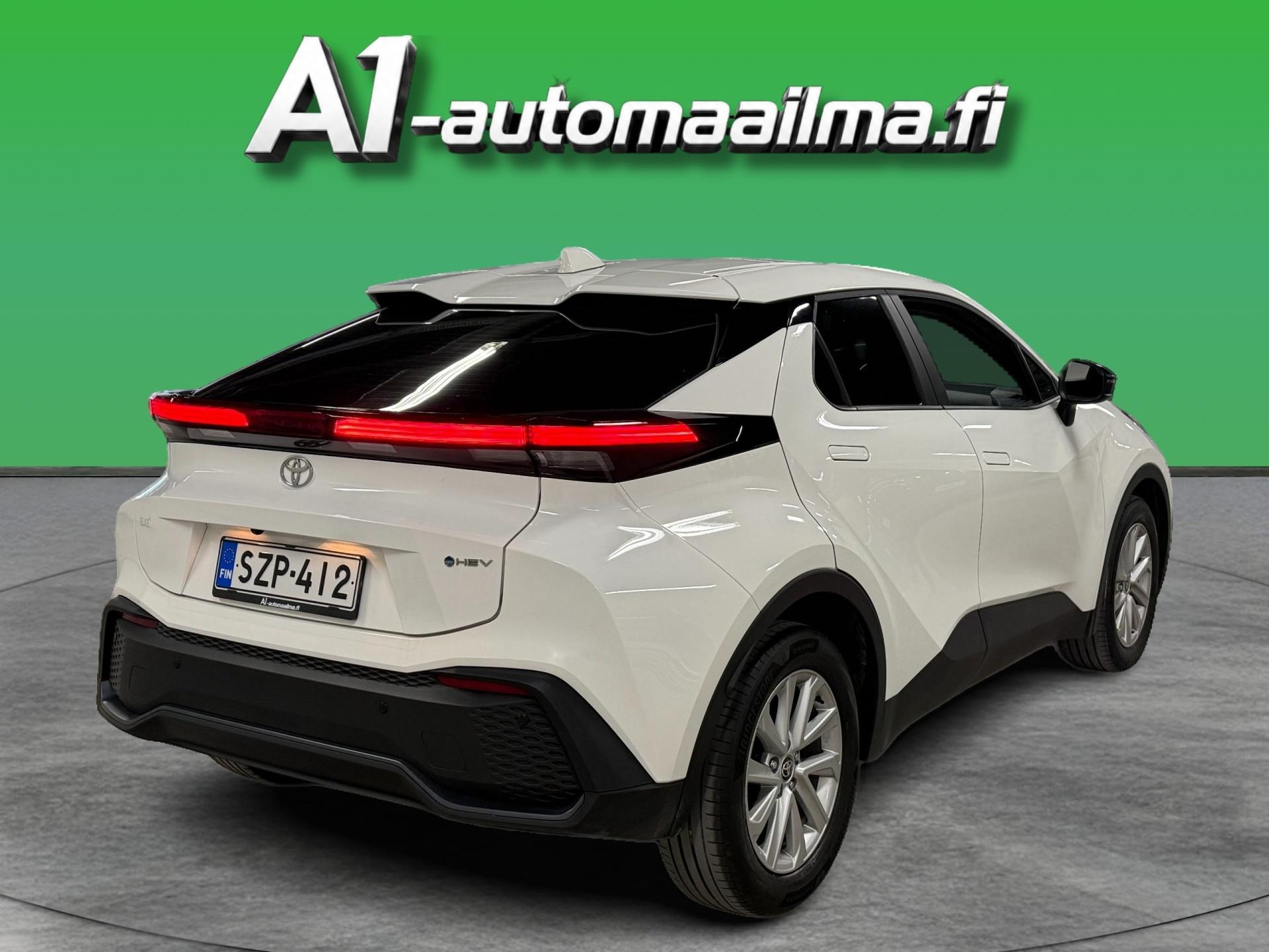 TOYOTA C-HR 2025