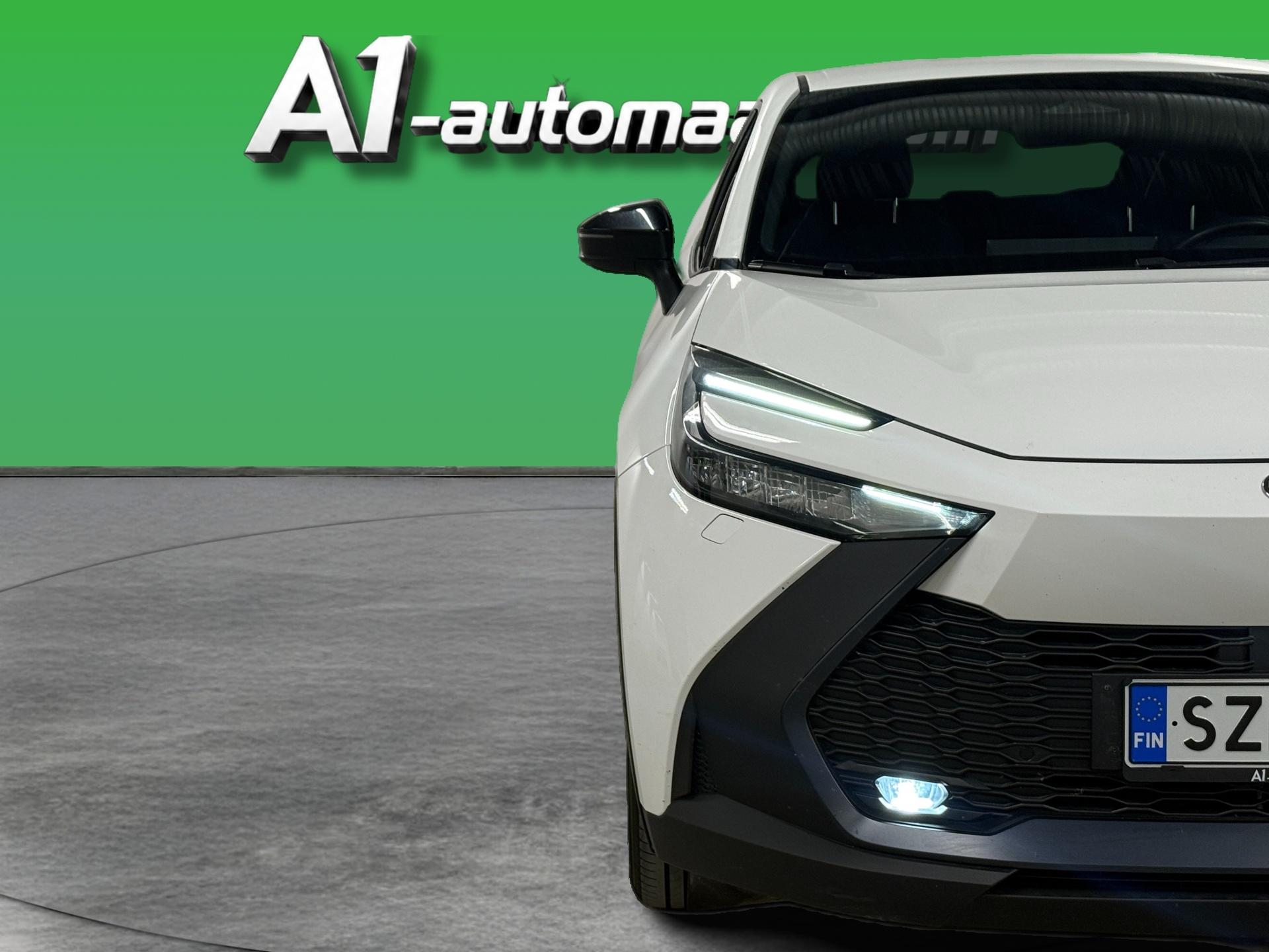 TOYOTA C-HR 2025