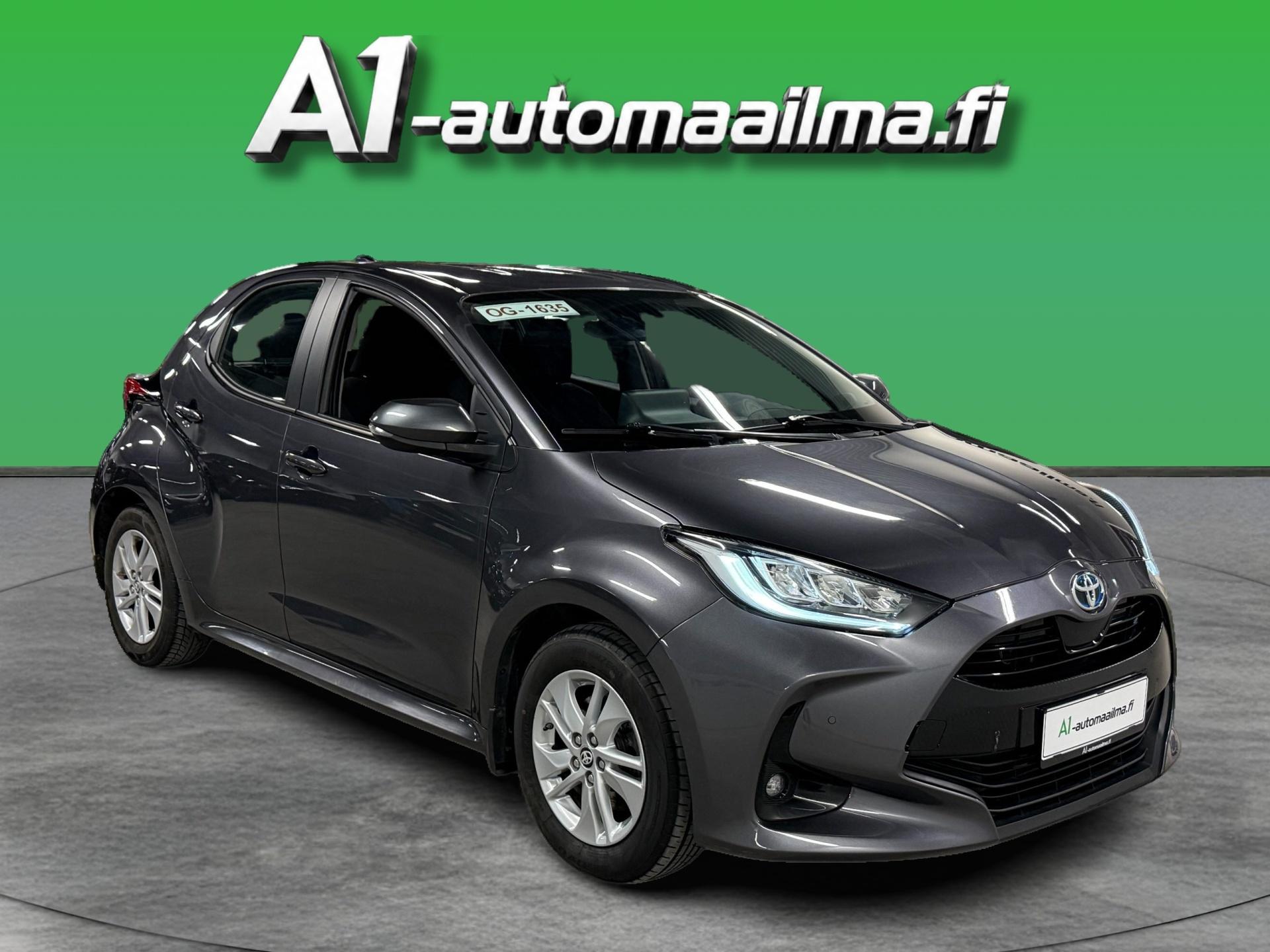 TOYOTA Yaris 2023