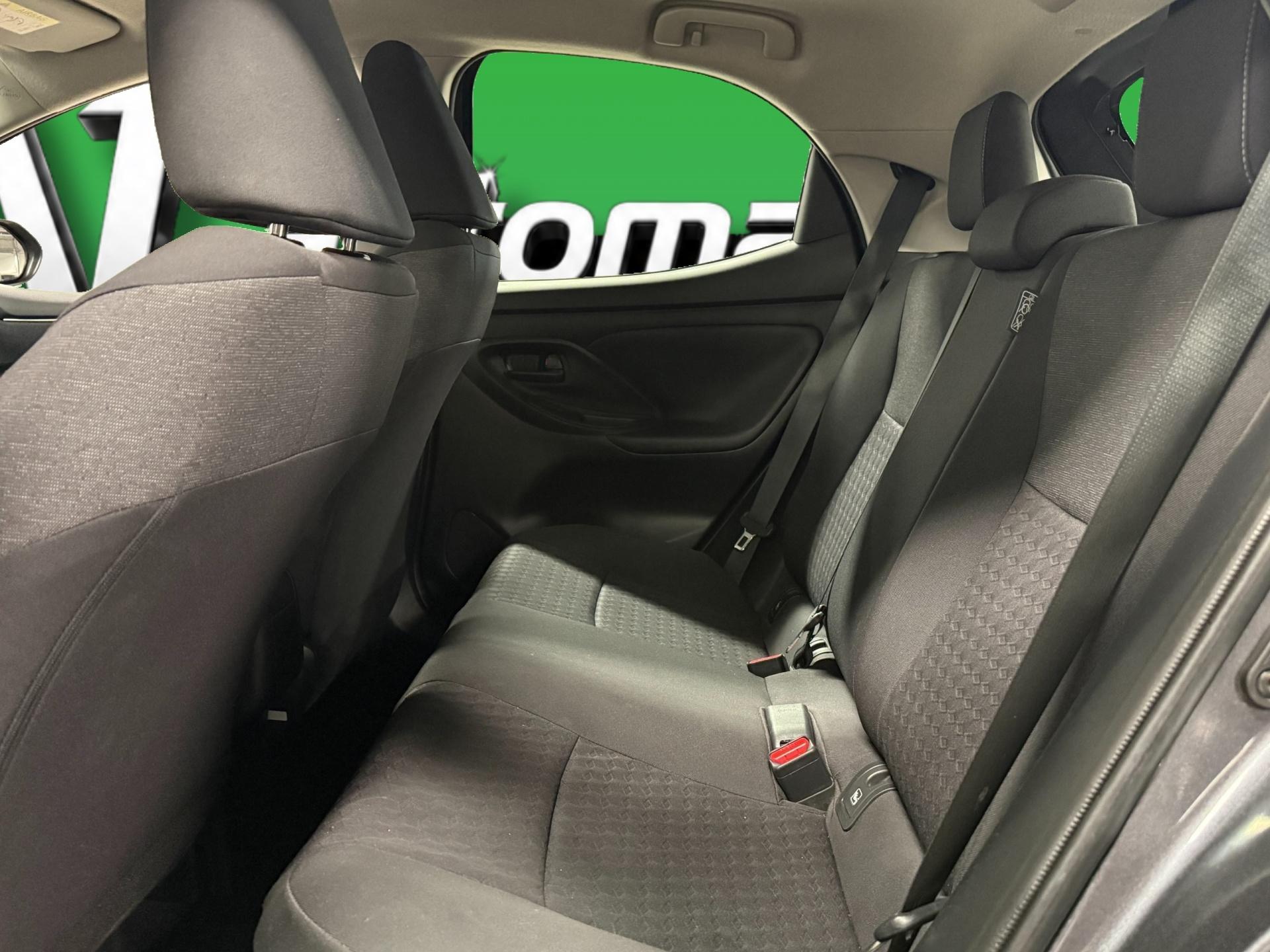 TOYOTA Yaris 2023