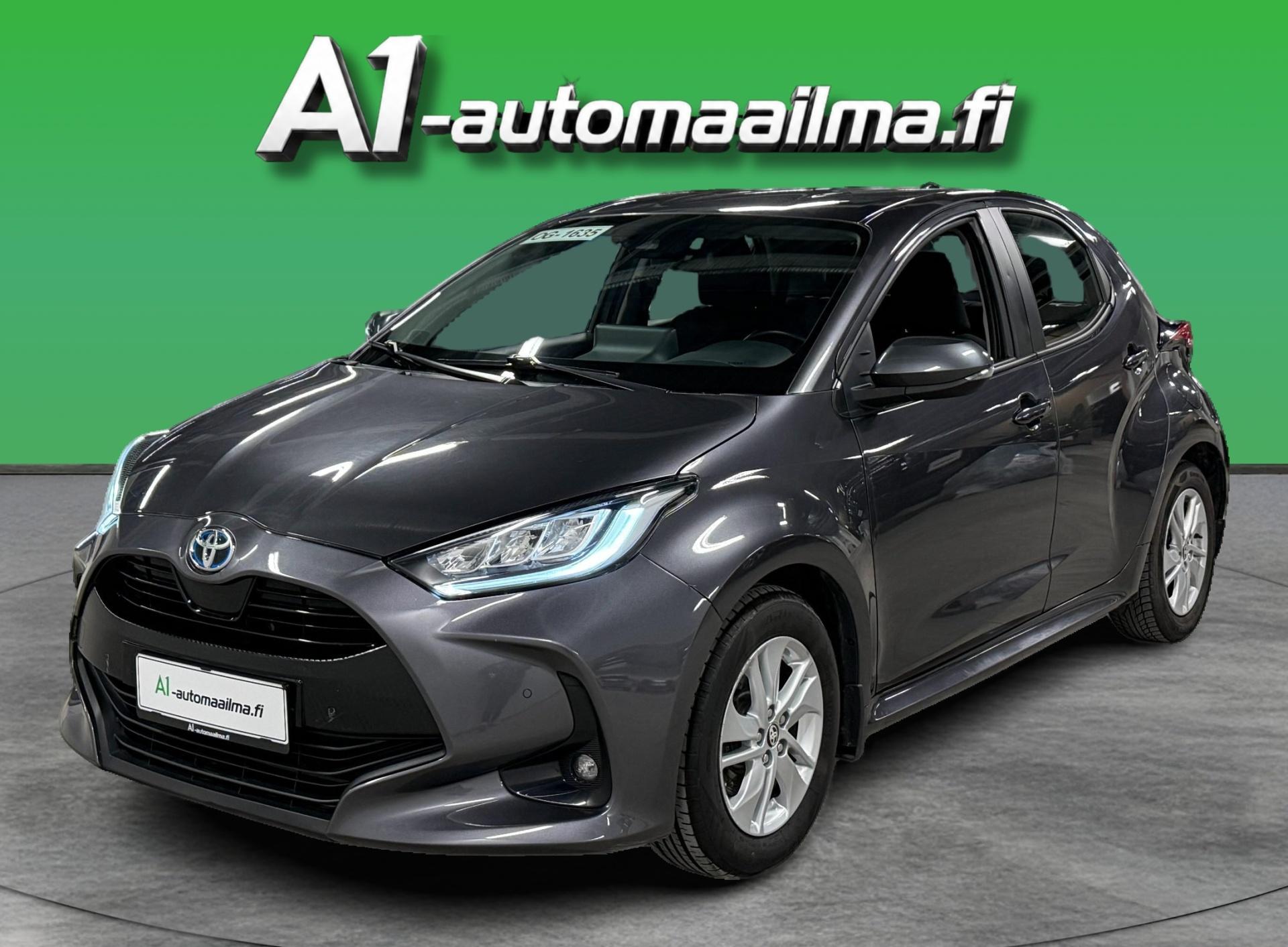 TOYOTA Yaris 2023