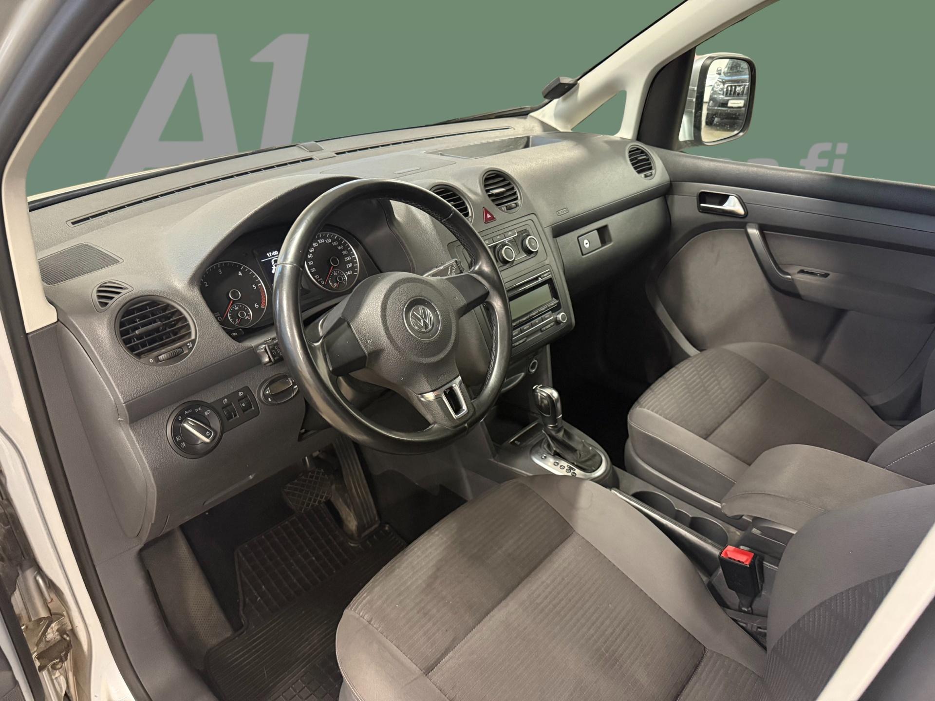 VOLKSWAGEN Caddy Maxi 2011