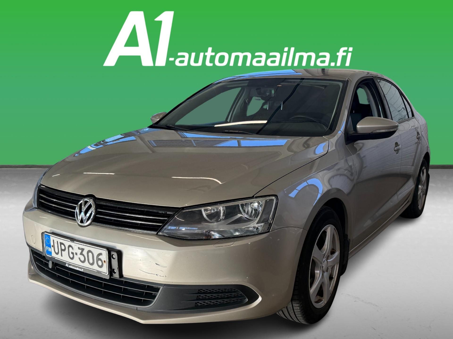 VOLKSWAGEN Jetta 2012