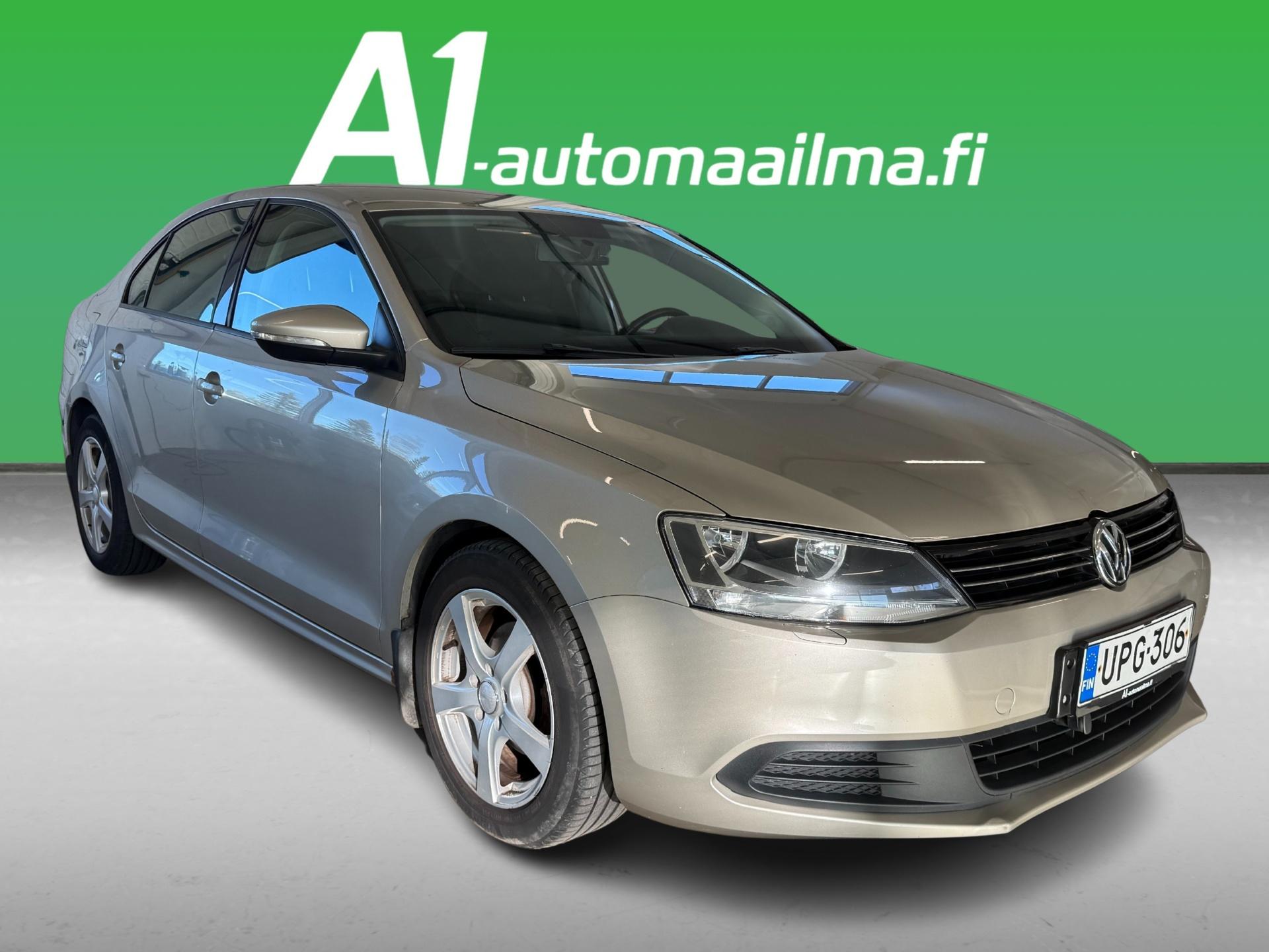 VOLKSWAGEN Jetta 2012