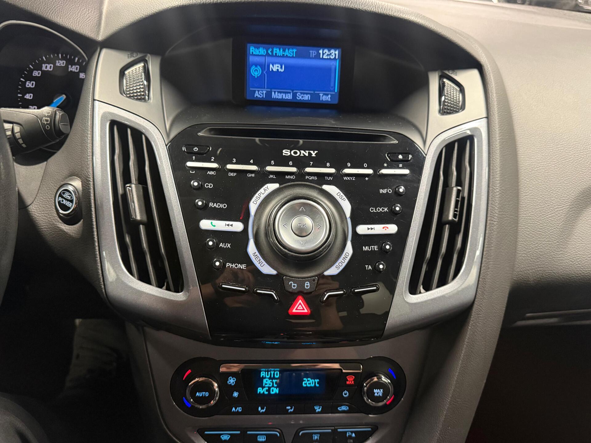 FORD Focus 2012