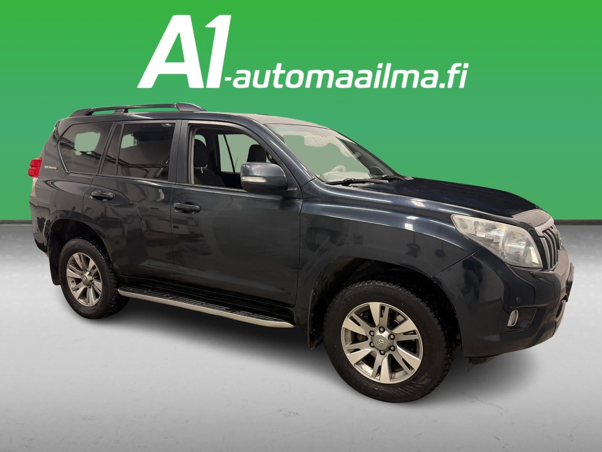 TOYOTA Land Cruiser 2012