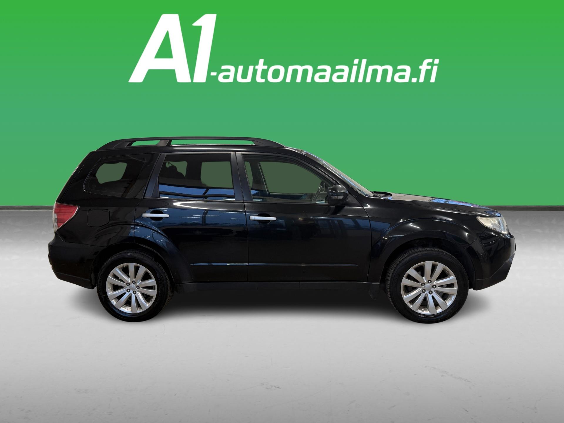 SUBARU Forester 2013