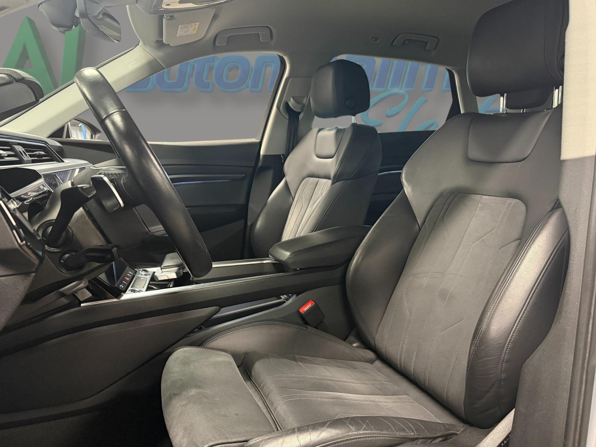 AUDI e-tron 2022