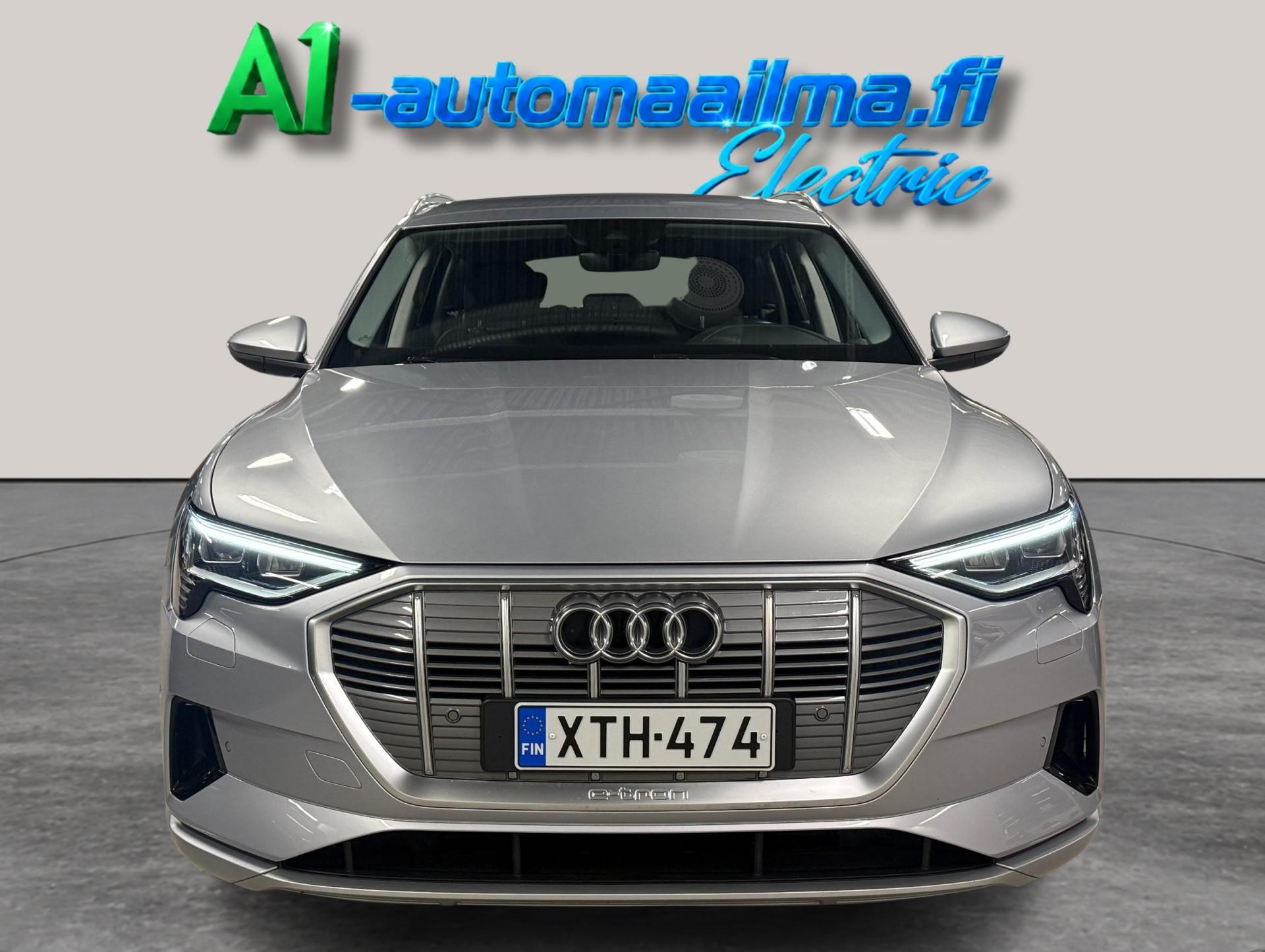AUDI e-tron 2022