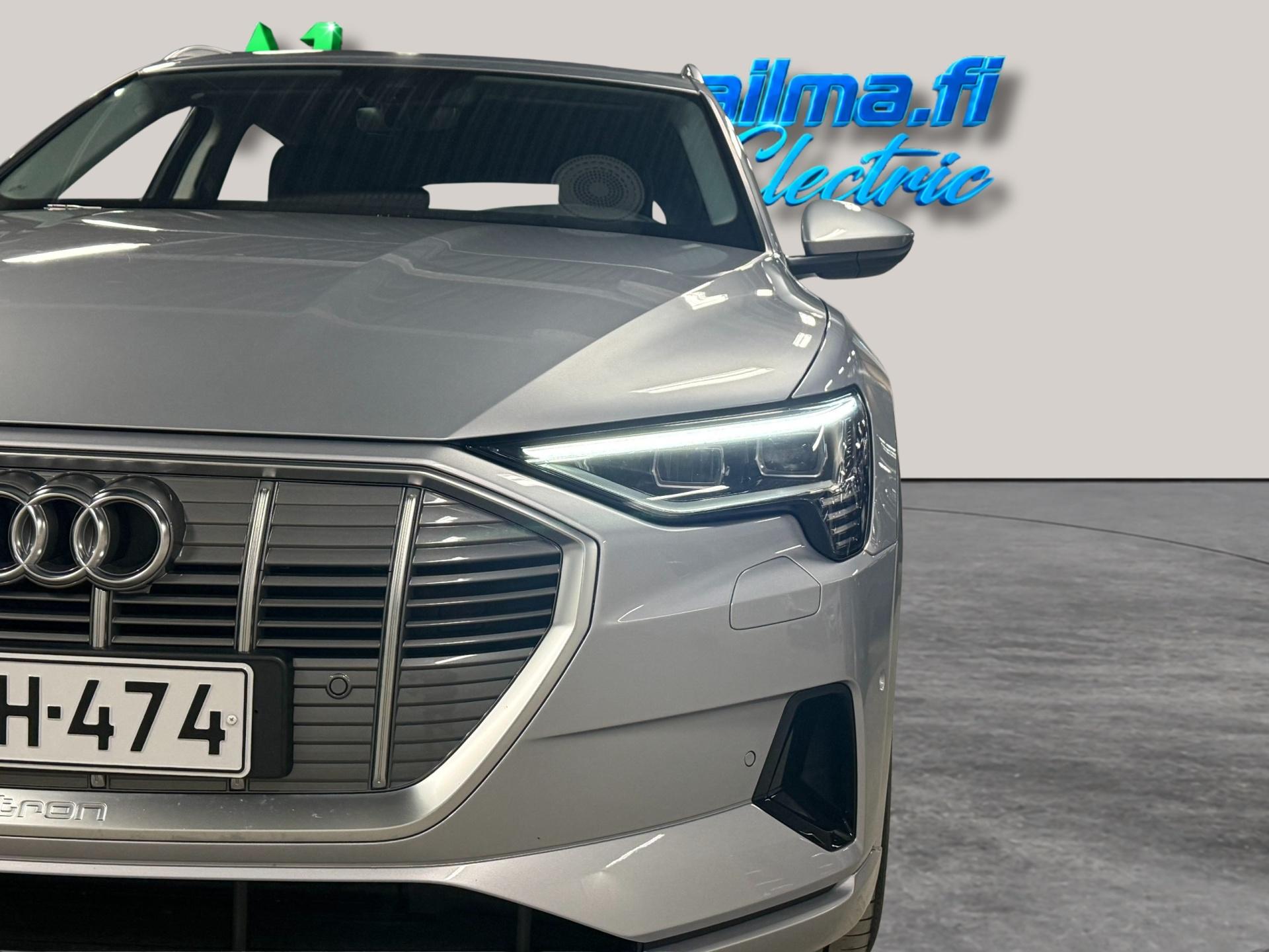 AUDI e-tron 2022