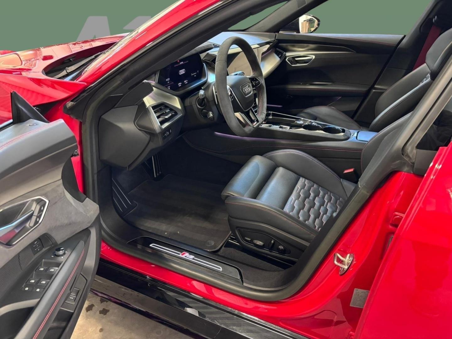 AUDI e-tron GT RS 2023