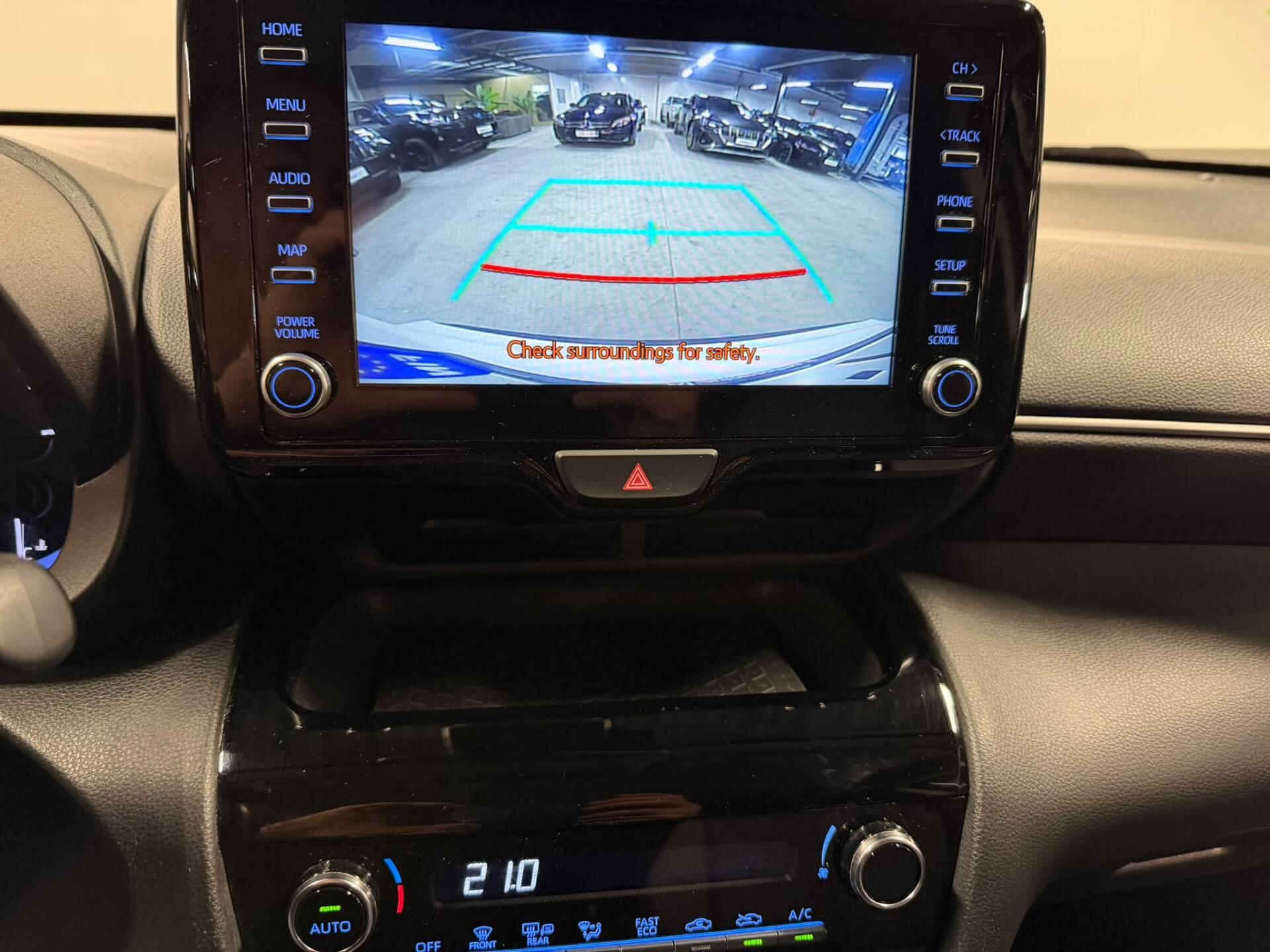 TOYOTA Yaris Cross 2023
