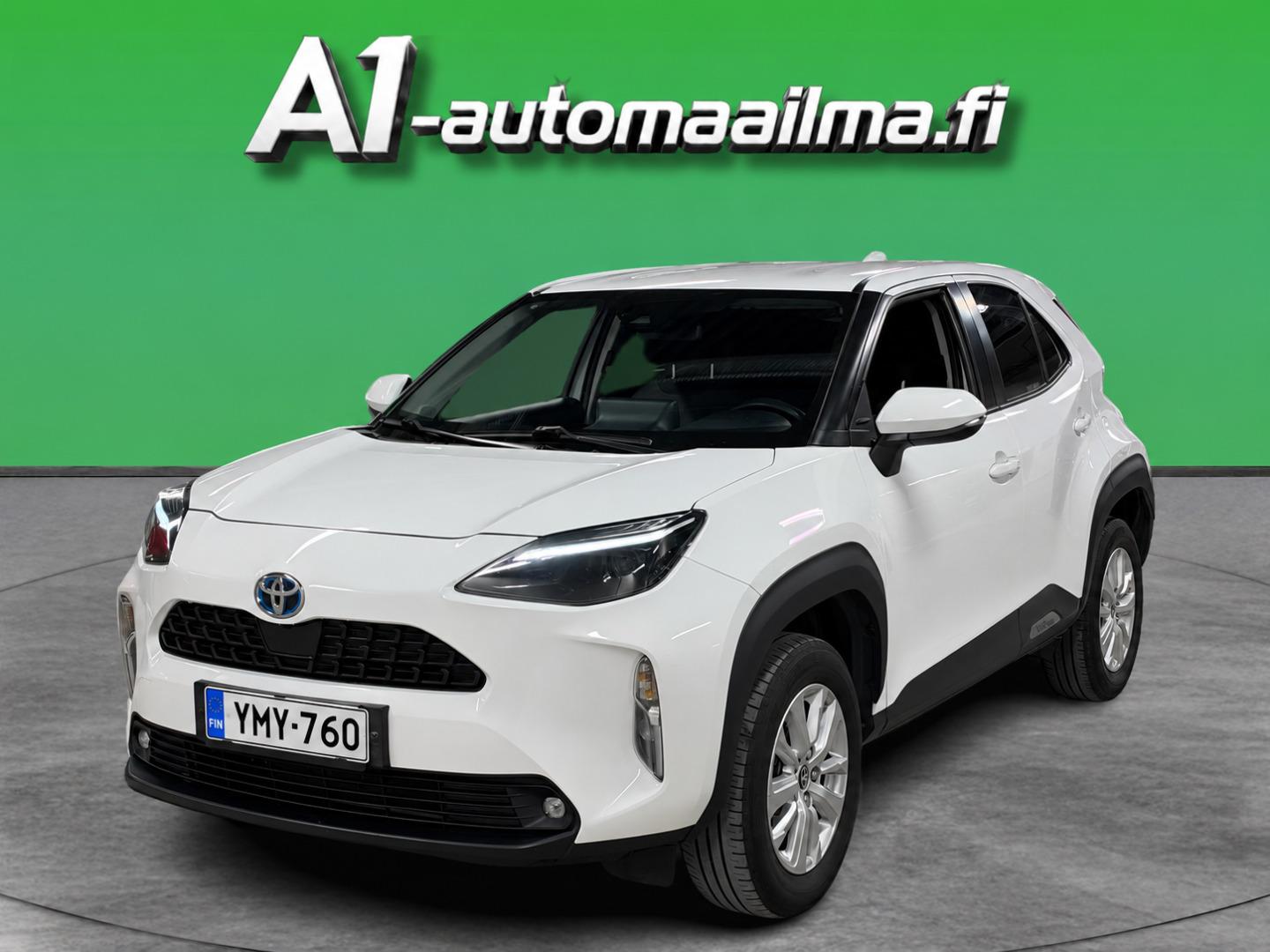 TOYOTA Yaris Cross 3